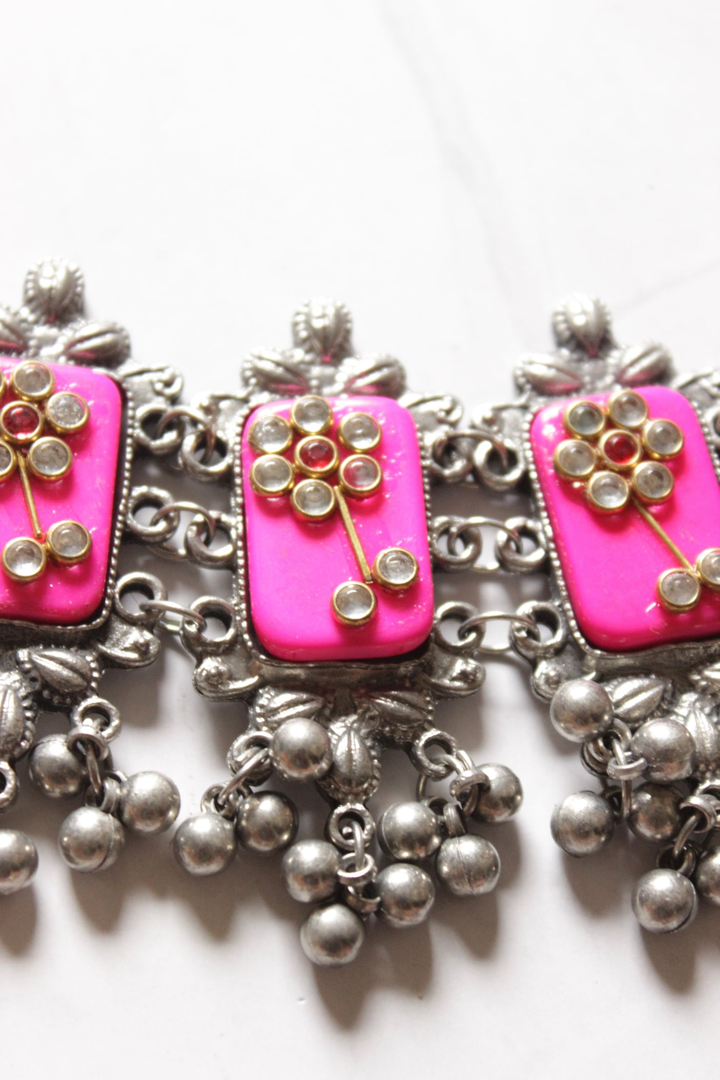 Pink Glass and Kundan Work Adjustable Choker Necklace Set