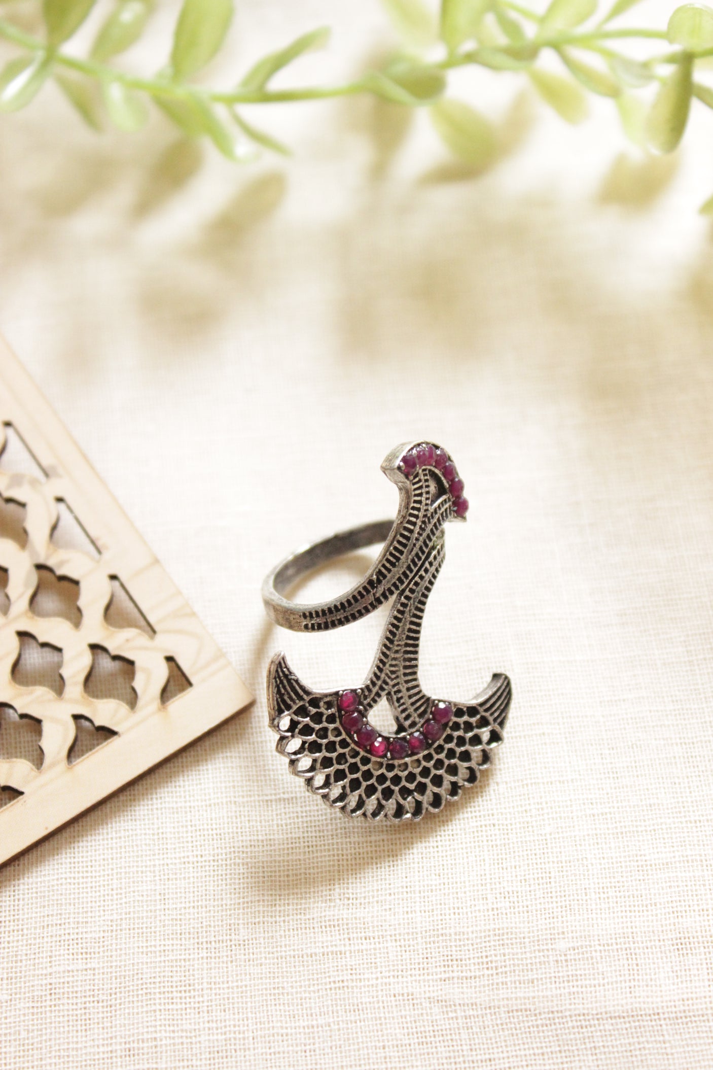 Fuchsia Glass Stones Honeycomb Oxidised Silver Finish Statement Ring