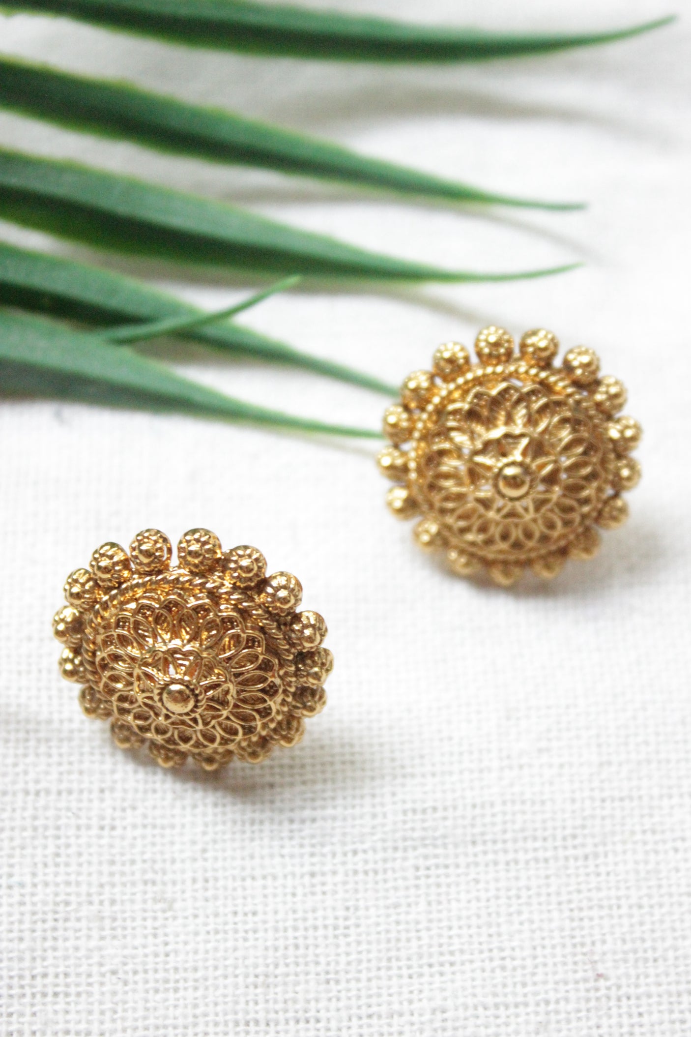 Handmade Green Fabric Threads and Gold Plated Metal Accents Adjustable Length Necklace Set