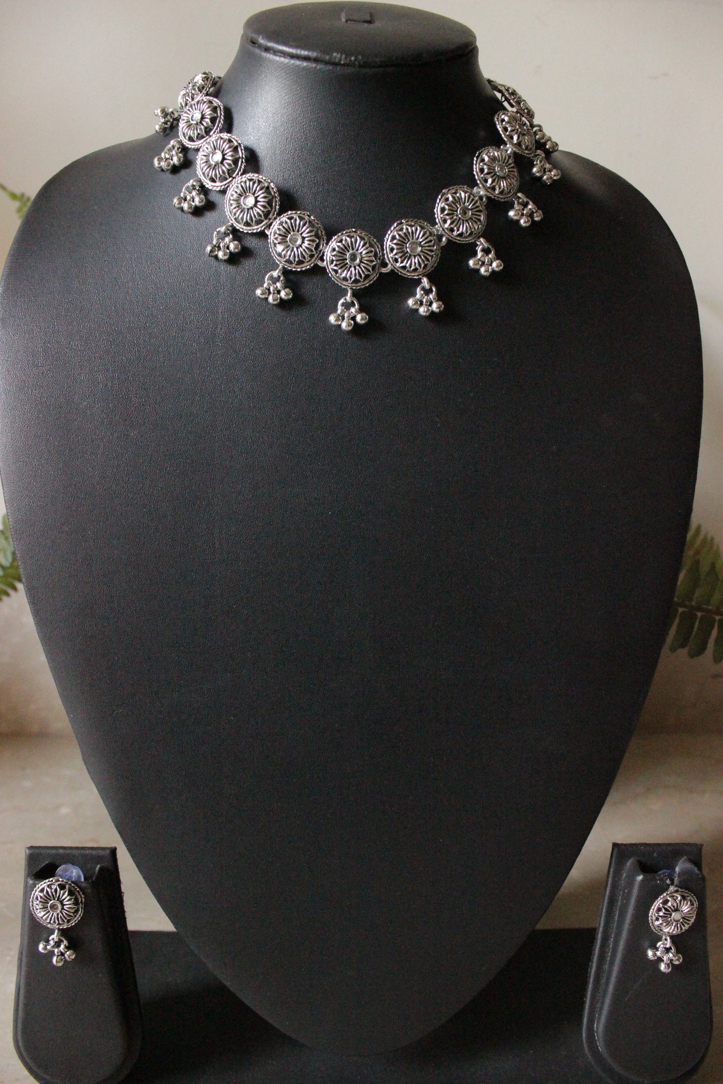 Circular Spiral Adjustable Length Choker Necklace Set