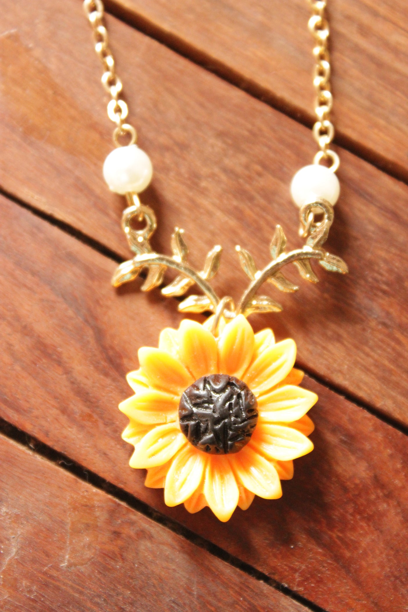 Gold Toned Sunflower Chain Necklace