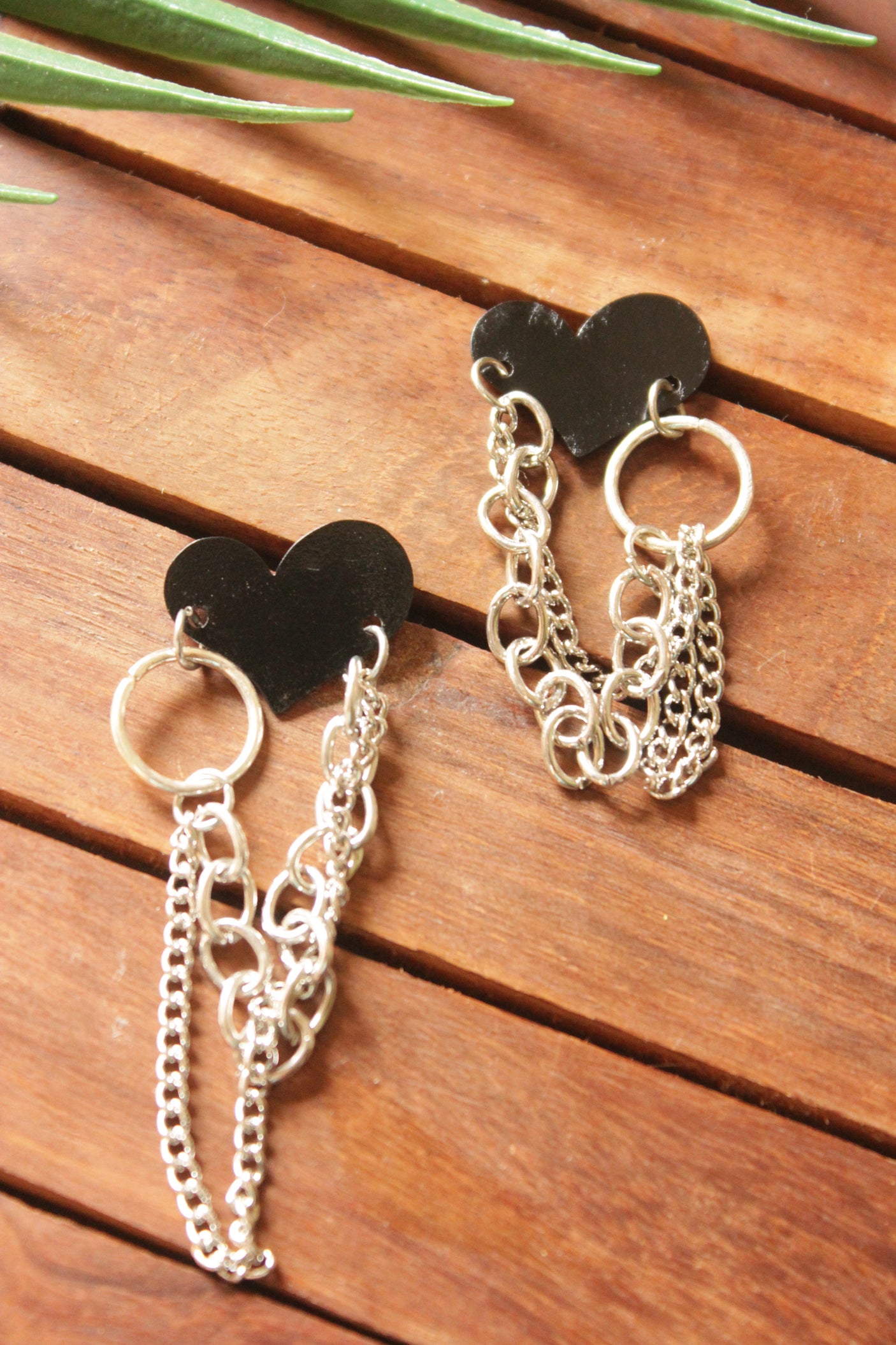 Black Heart 2 Layer Chain Strings Earrings