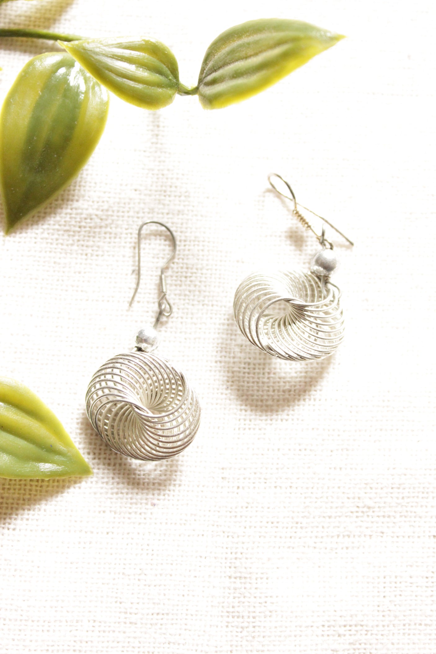 Metal Wire Braided Around Thread Necklace Blue Contemporary Necklace Set