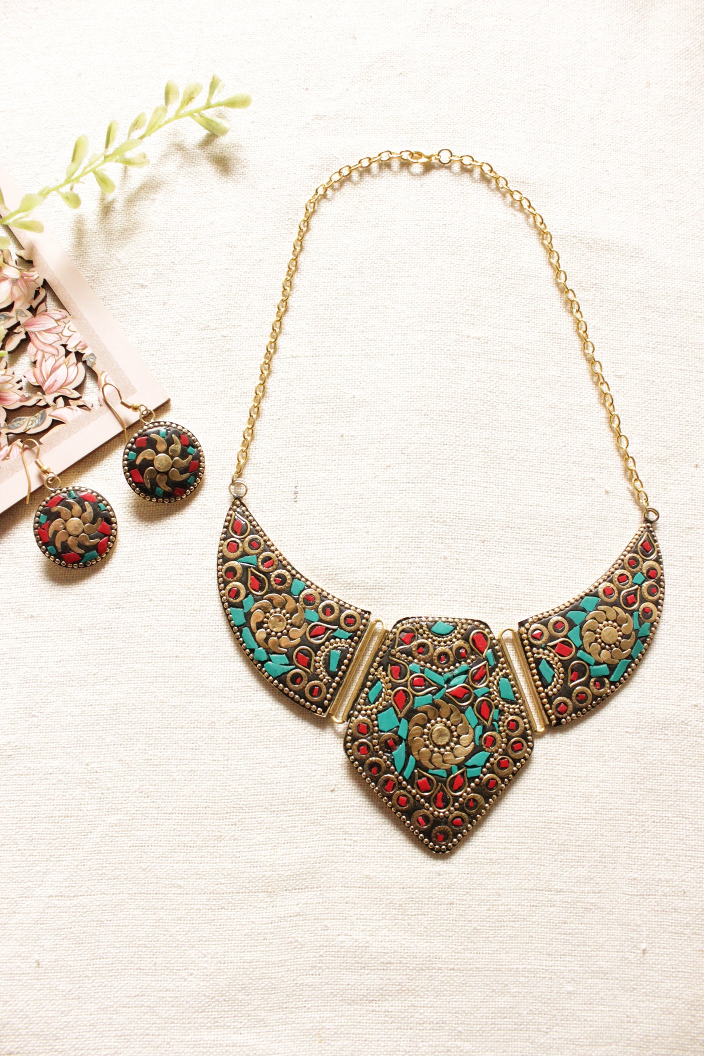 Red and Turquoise with Black and Gold Toned Chain Closure Tibetan Necklace Set