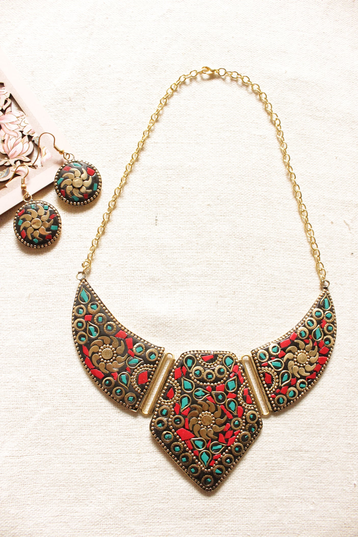Turquoise and Red with Black and Gold Toned Chain Closure Tibetan Necklace Set