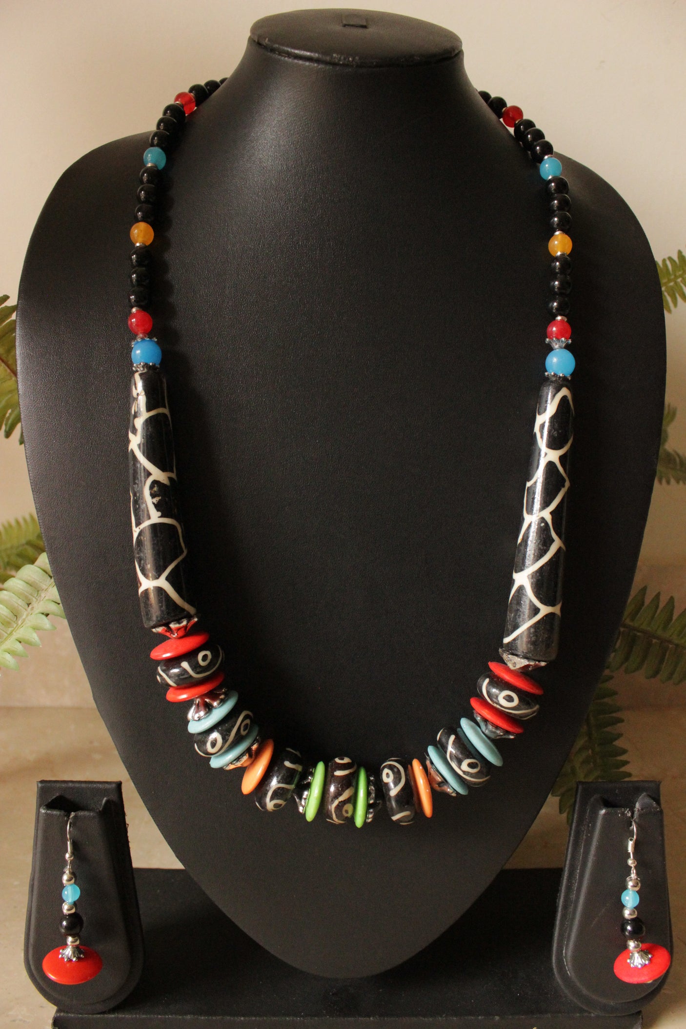 Hand Painted Black Wooden Beads Necklace Set