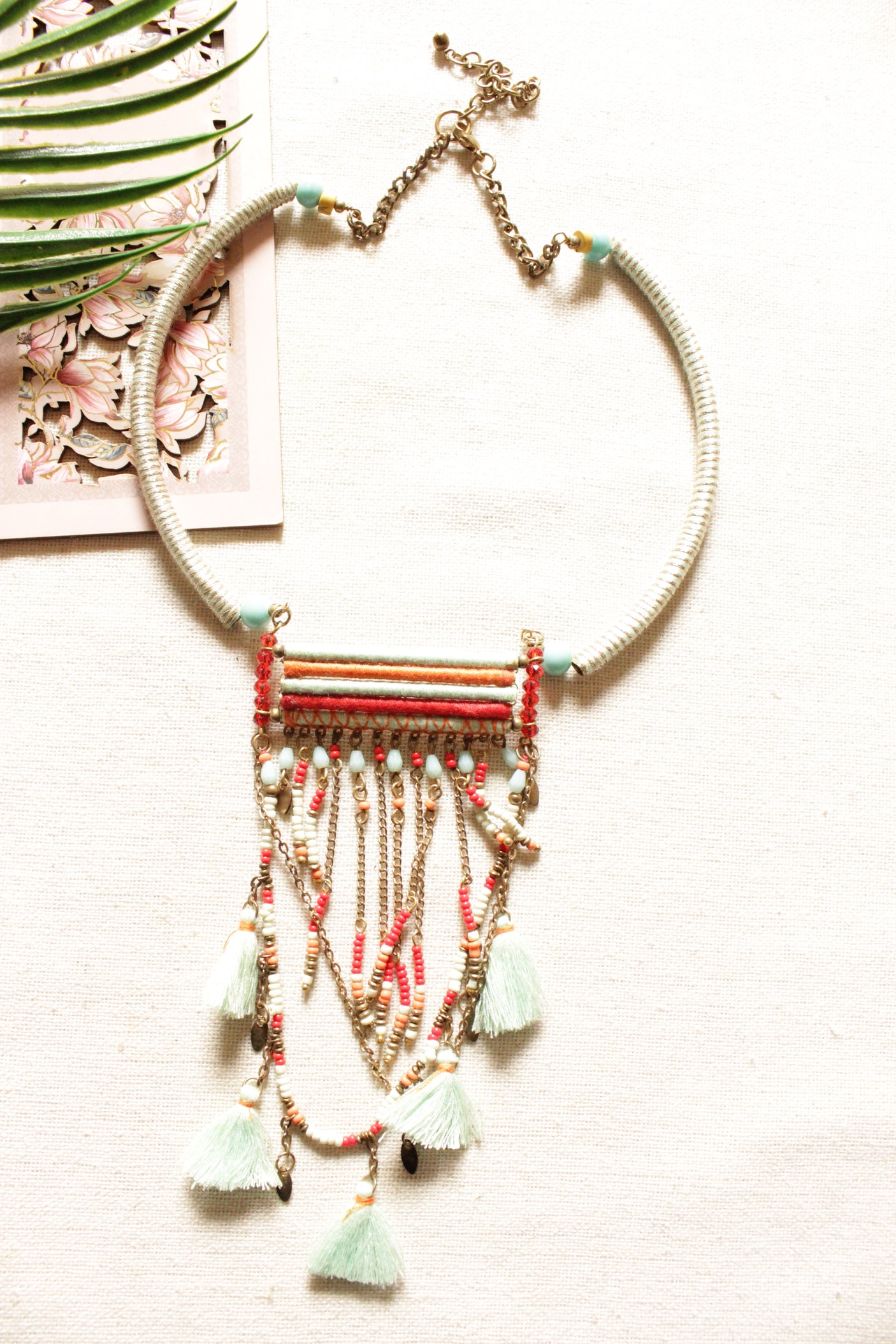 Hasli Style Fabric Threads and Metal Chains Beaded Necklace