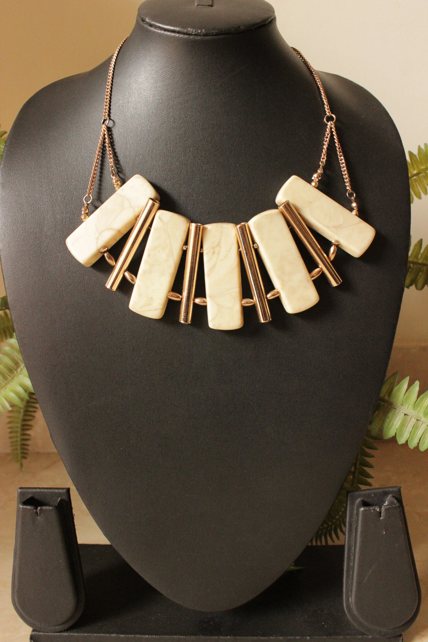 White Stones and Bronze Metal Charms Chain Closure Necklace