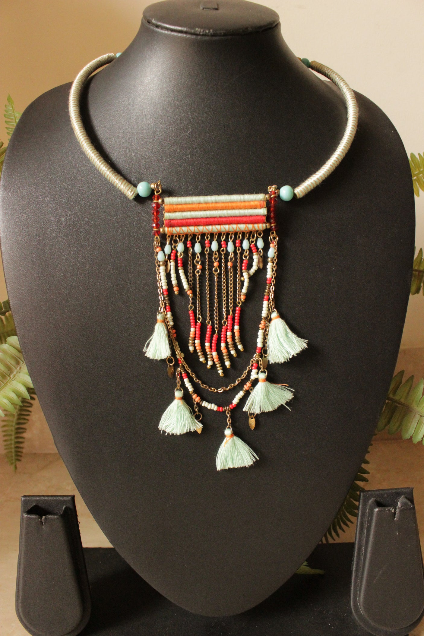 Hasli Style Fabric Threads and Metal Chains Beaded Necklace