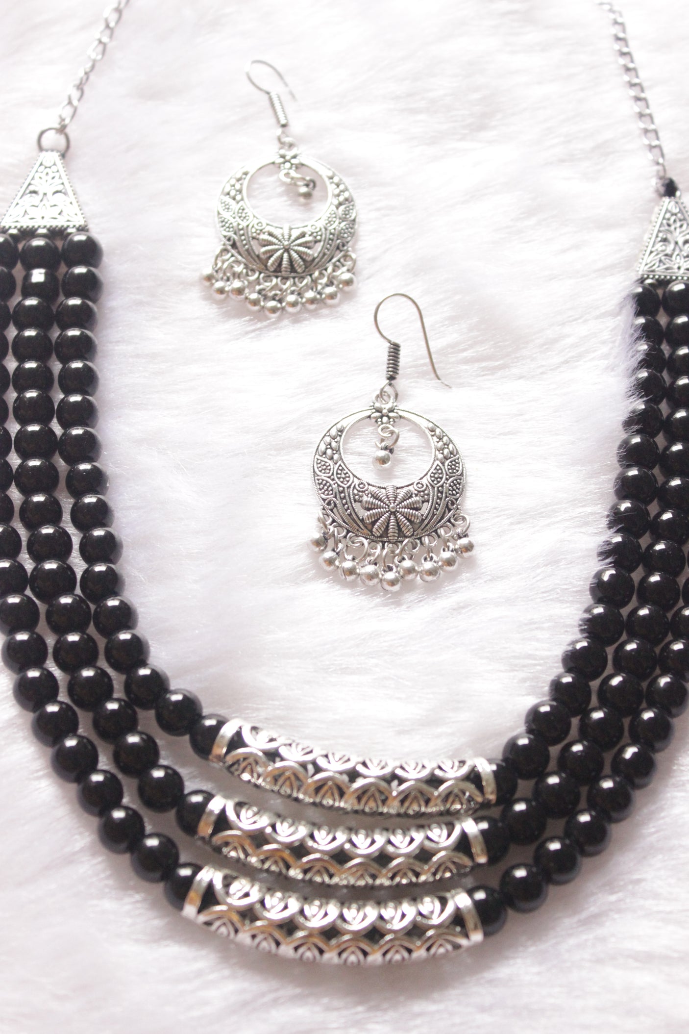 3 Layer Black Glass Beads Necklace Set with Metal Detailing