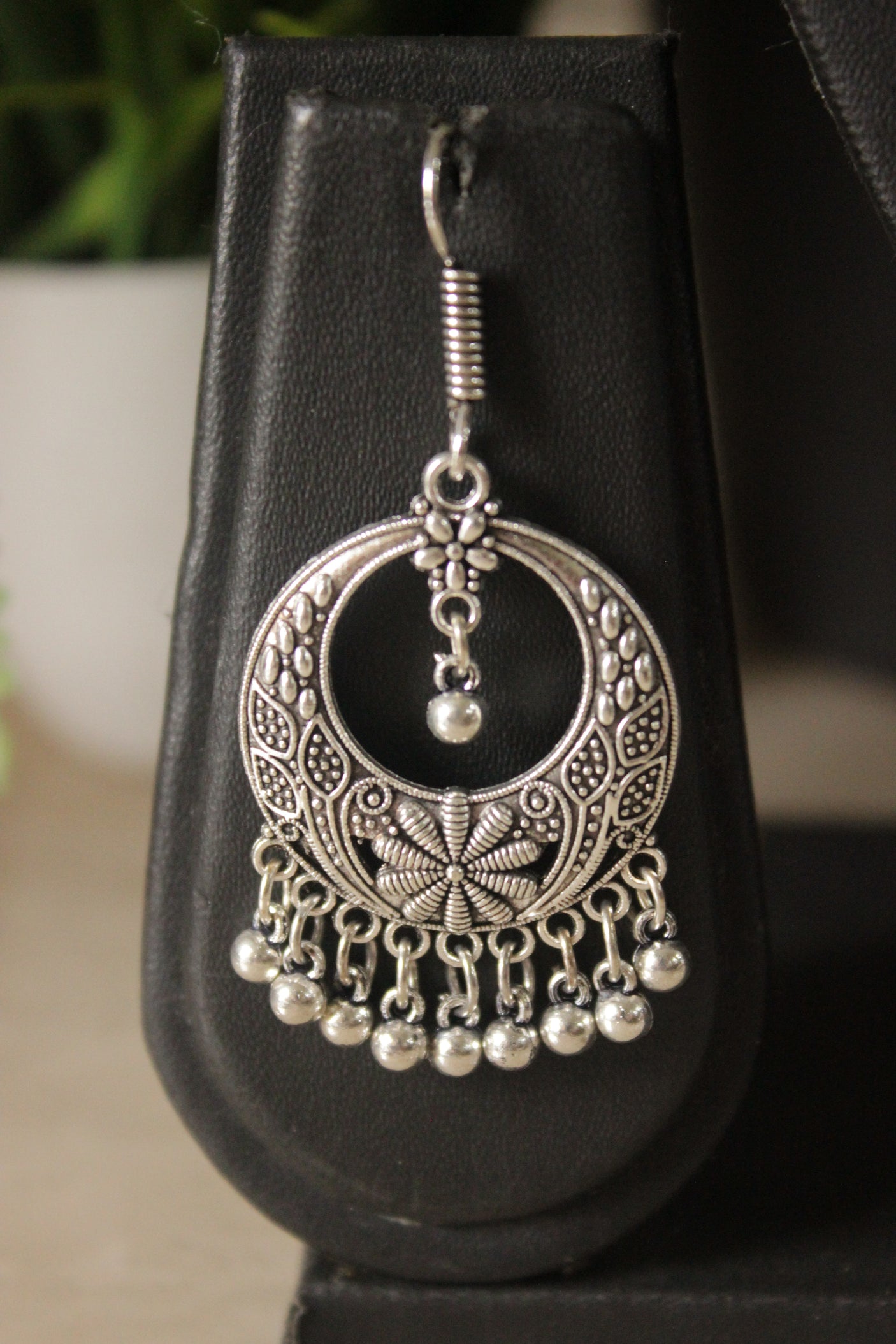 3 Layer Black Glass Beads Necklace Set with Metal Detailing