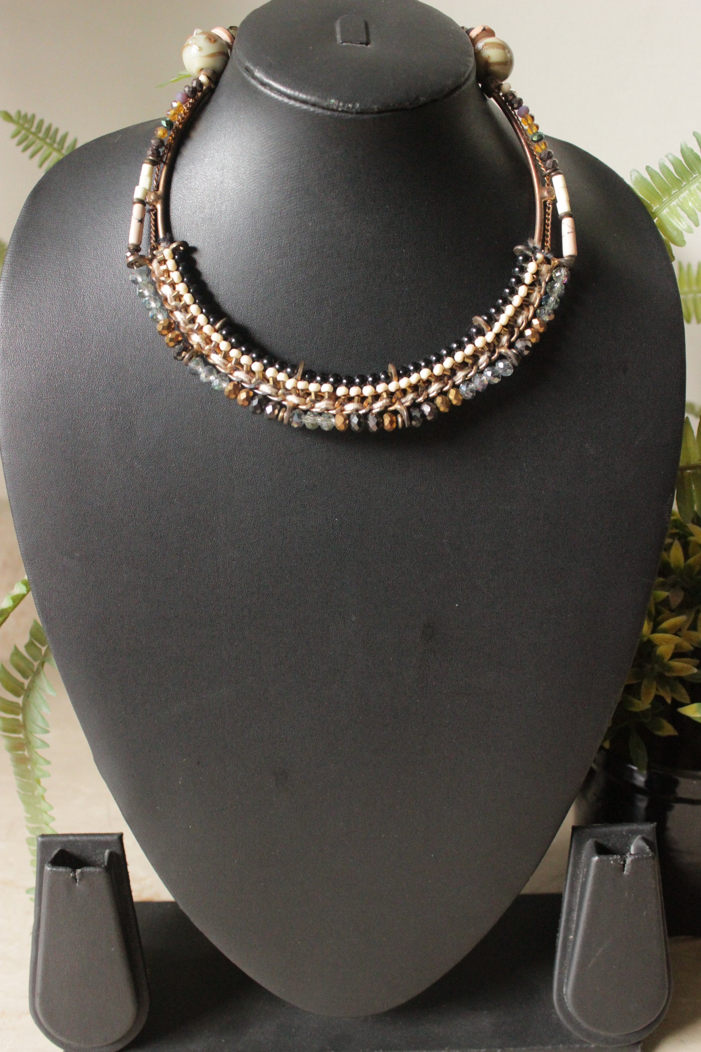 Hasli Style Metal Choker Necklace with Multi-Color Braided Beads