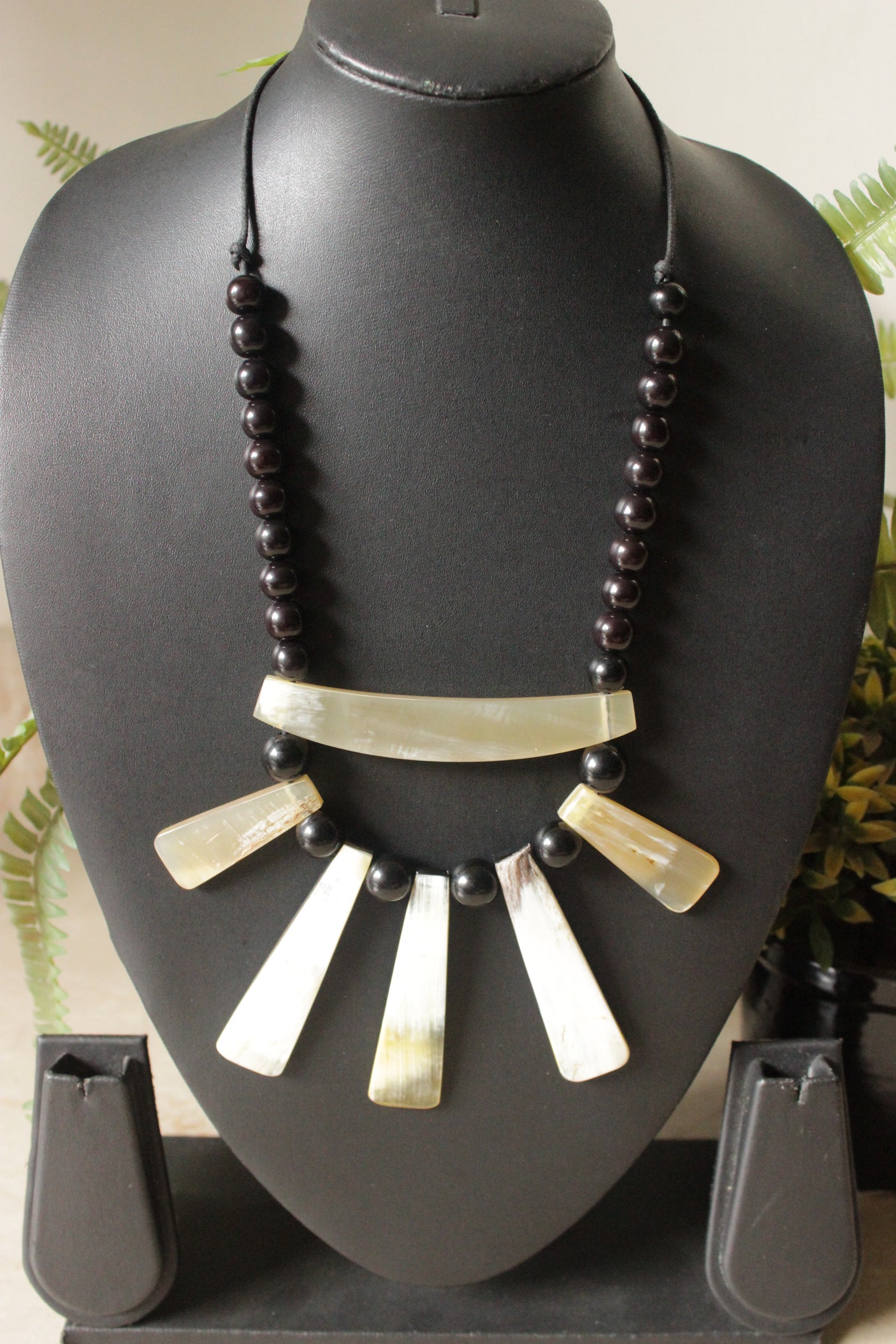 Acrylic Beads Sun Dial Necklace