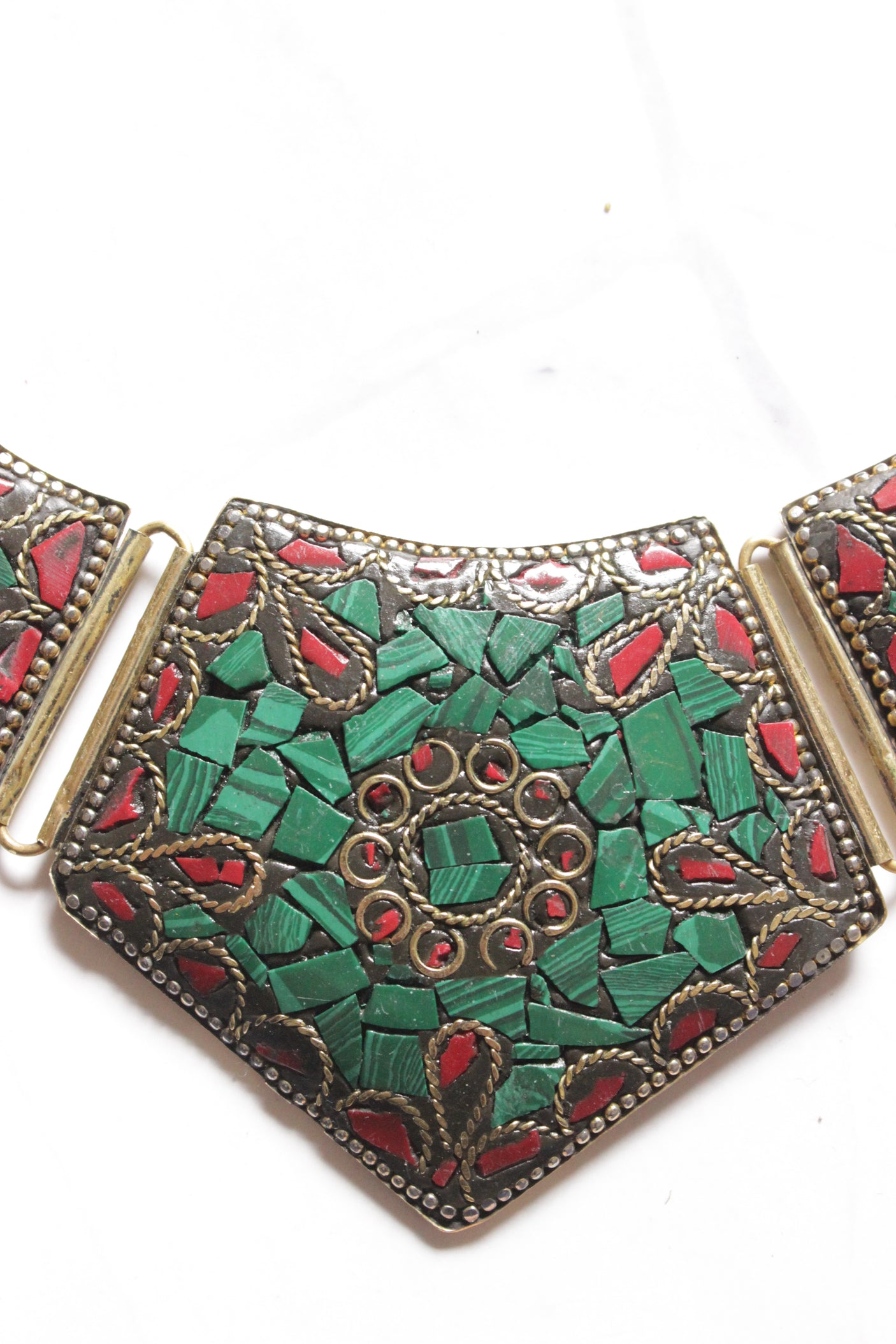 Sea Green and Red Tibetan Hasli Style Gold Toned Chain Closure Necklace