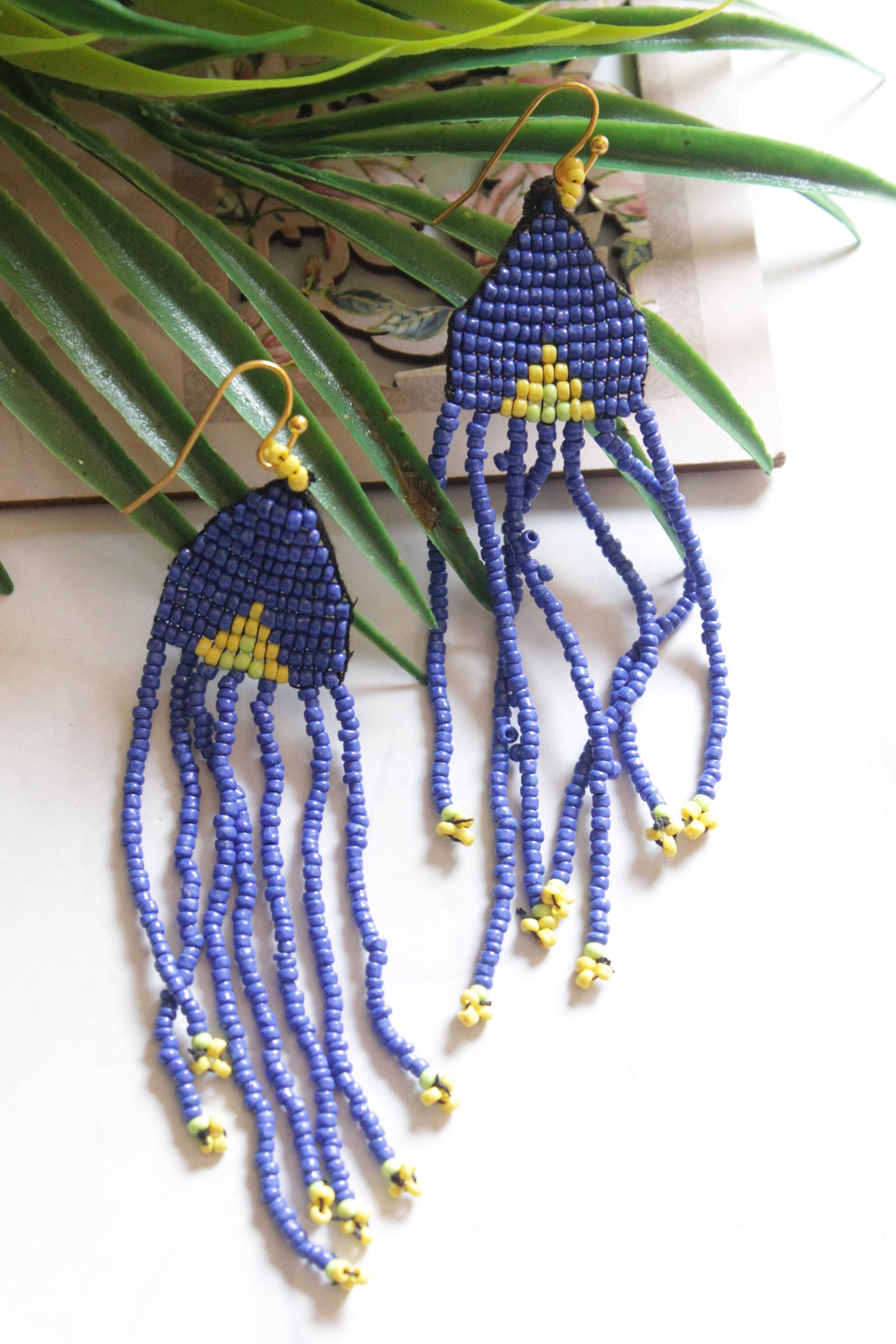 Violet and Green Hand Braided Beads Collar Necklace