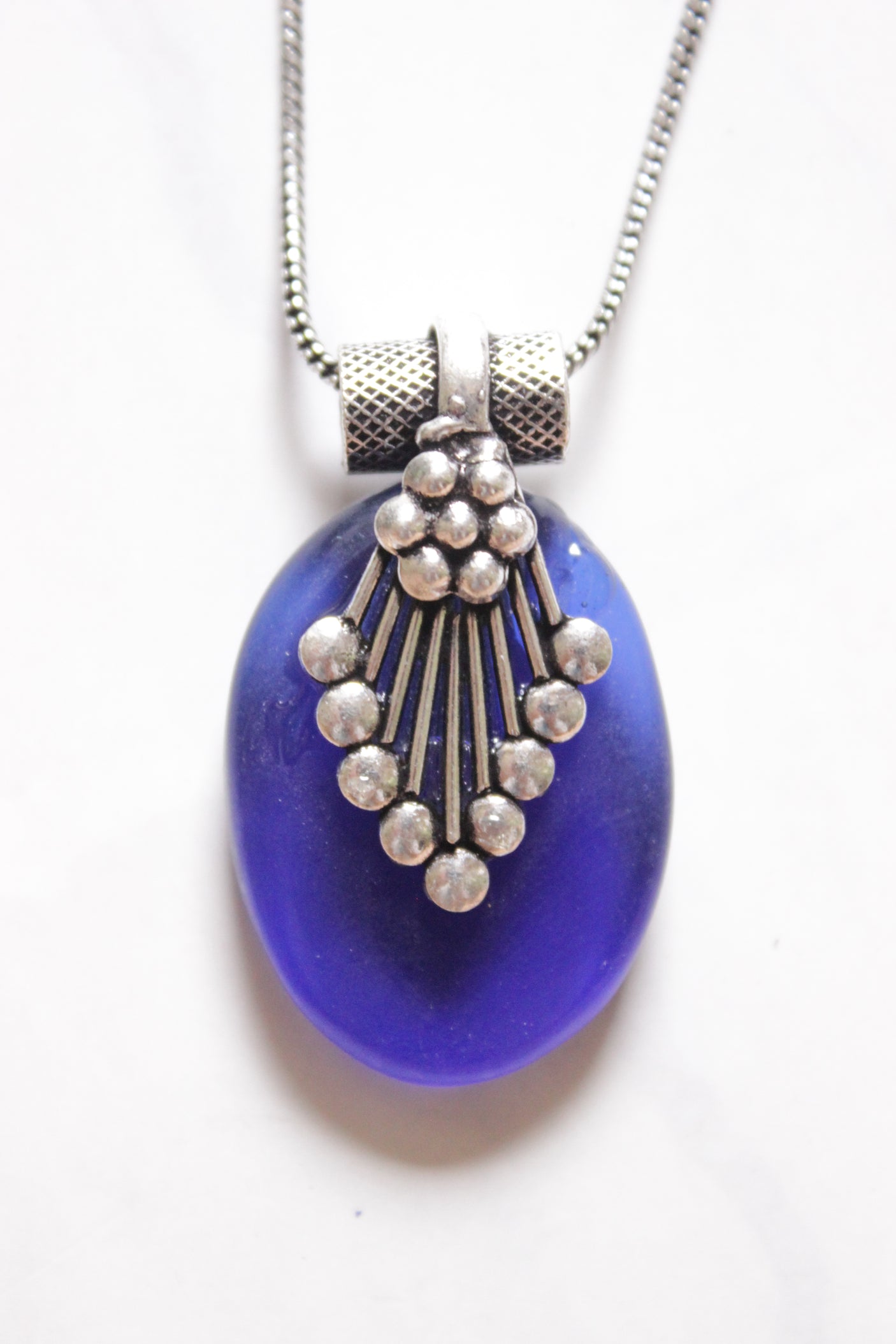 Oxidised Chain Necklace Set with Violet Pendant