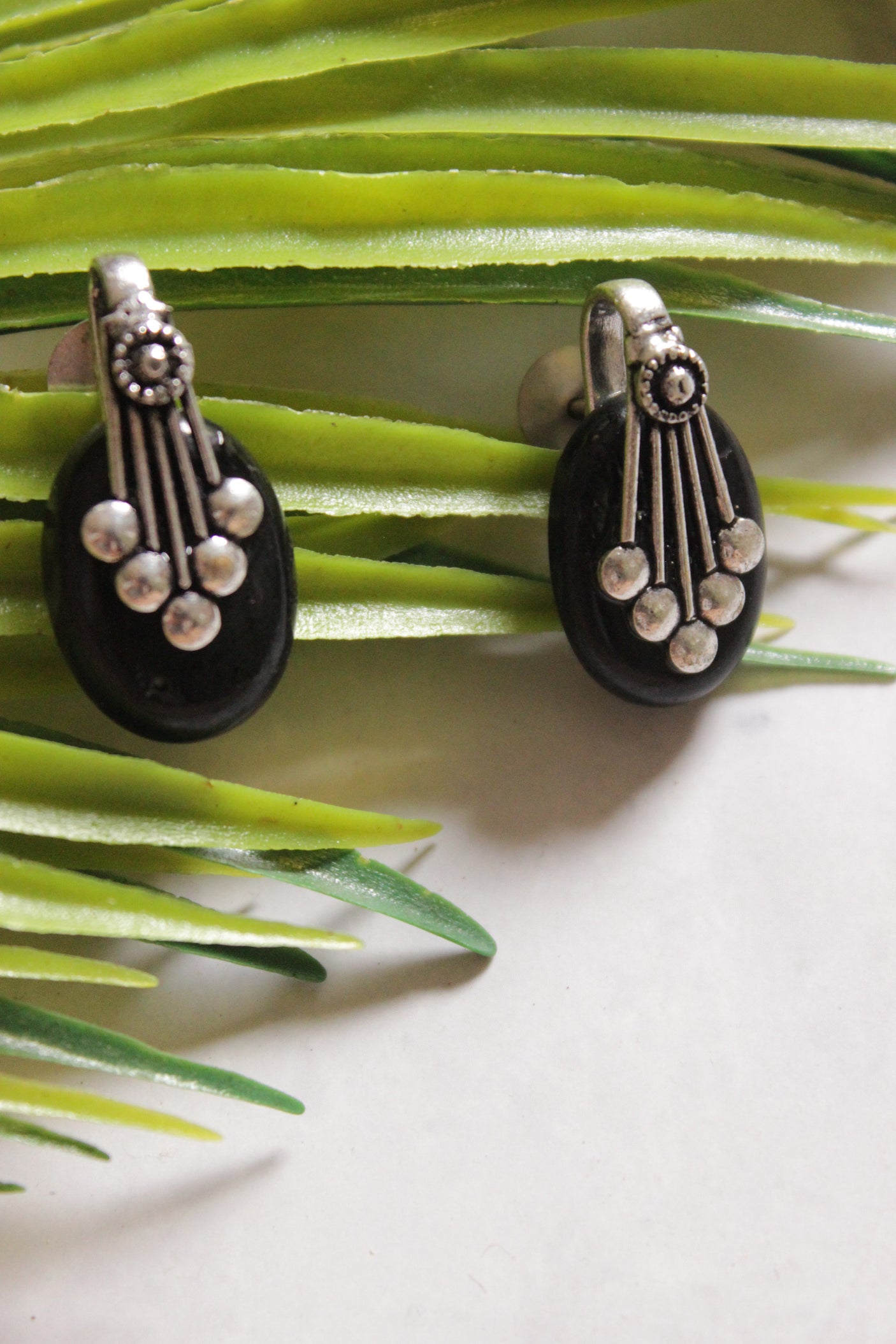 Oxidised Chain Necklace Set with Black Pendant