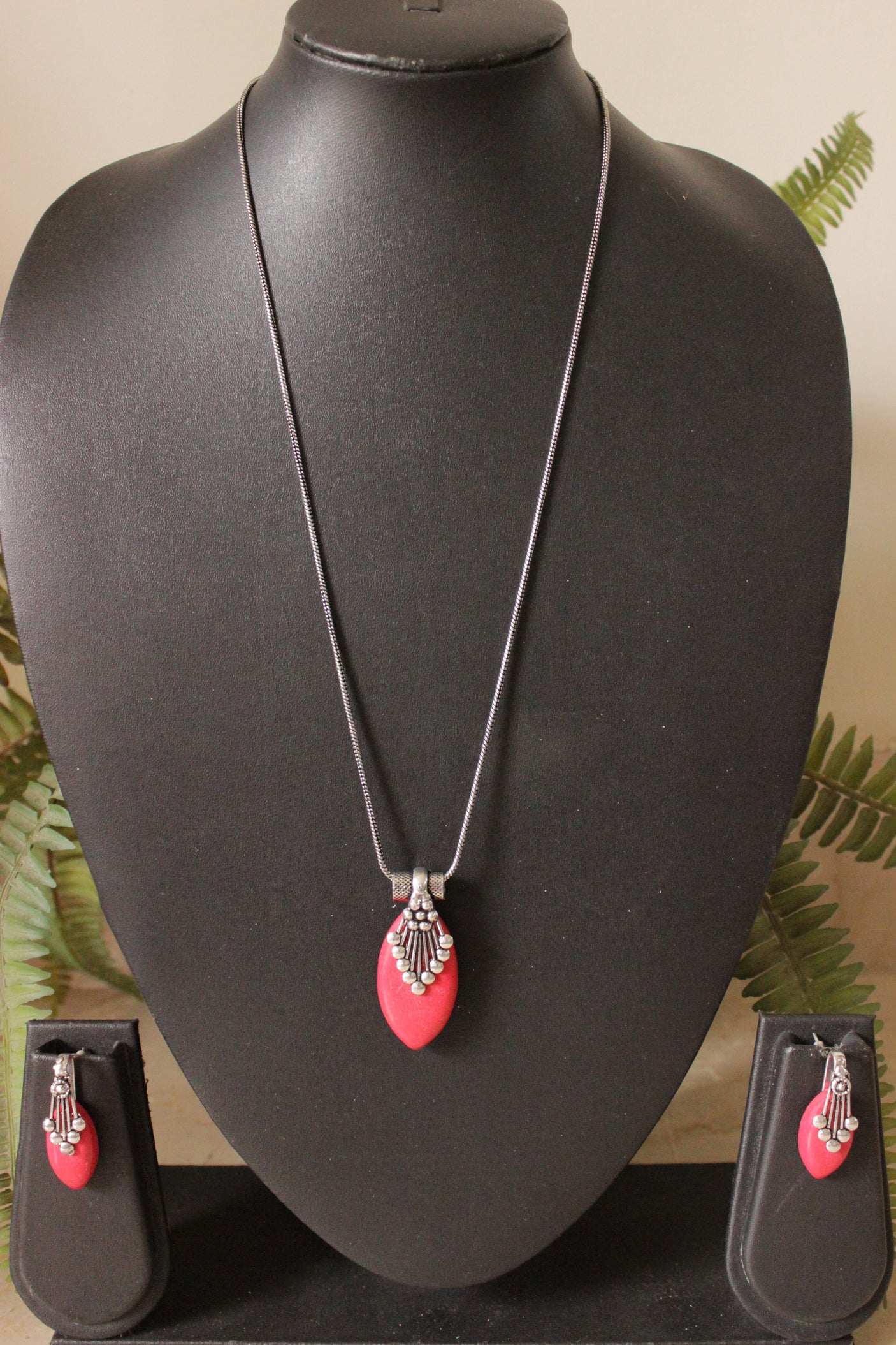 Oxidised Chain Necklace Set with Red Pendant