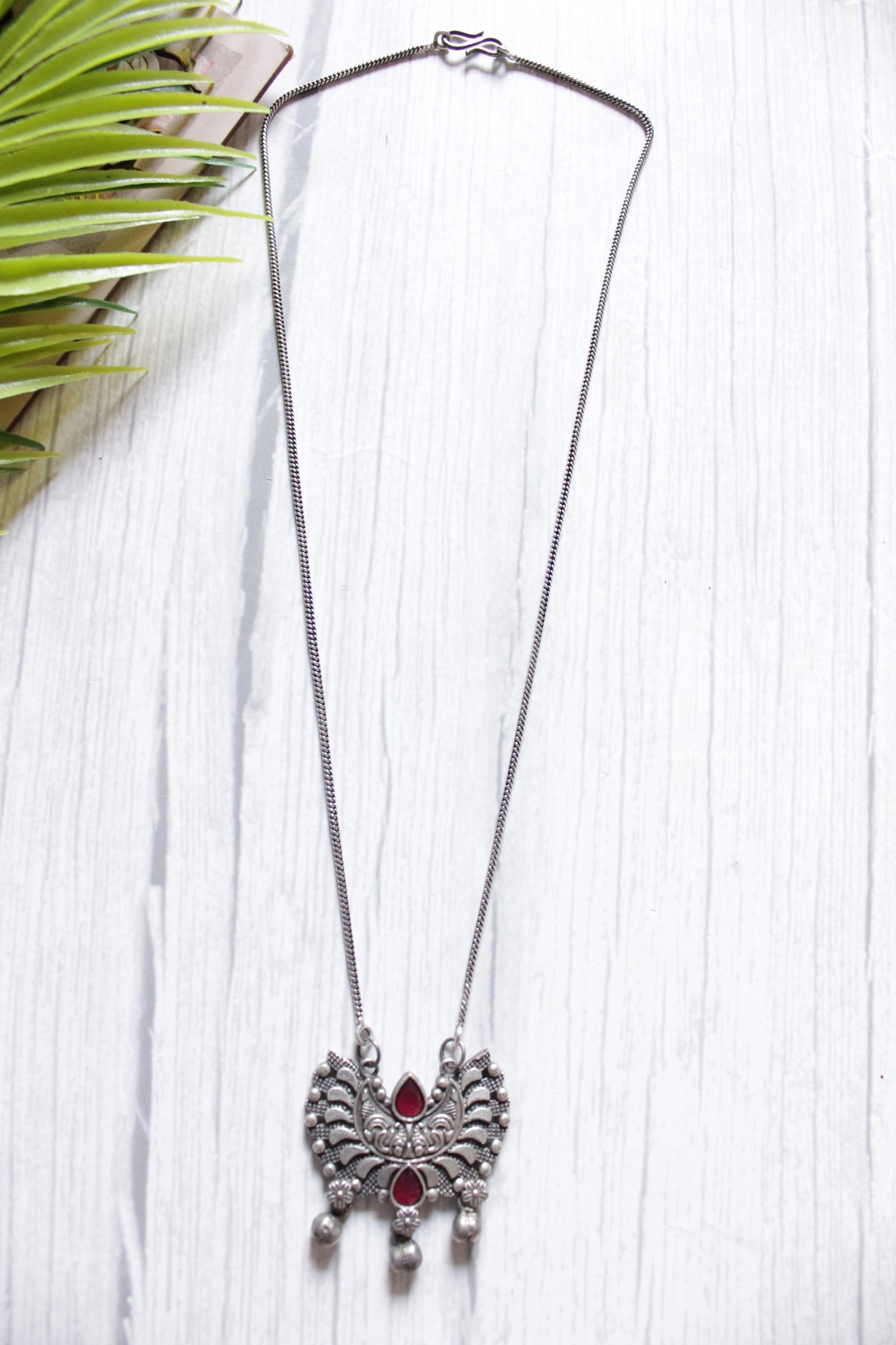 Premium Oxidised Finish Red Glass Stones Embedded Pendant Chain Necklace