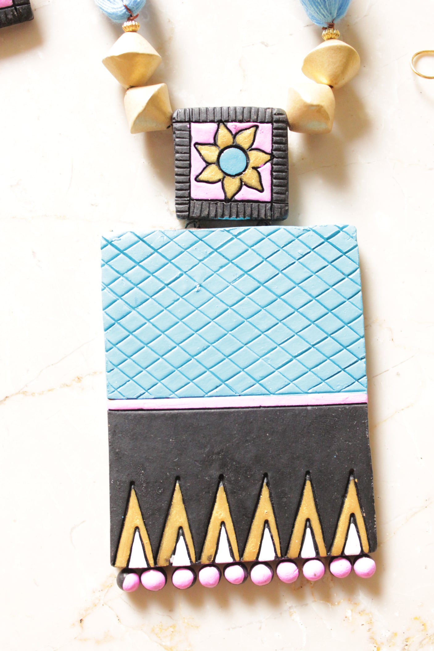 Hand Painted Terracotta Clay Elegant Adjustable Thread Closure Necklace Set