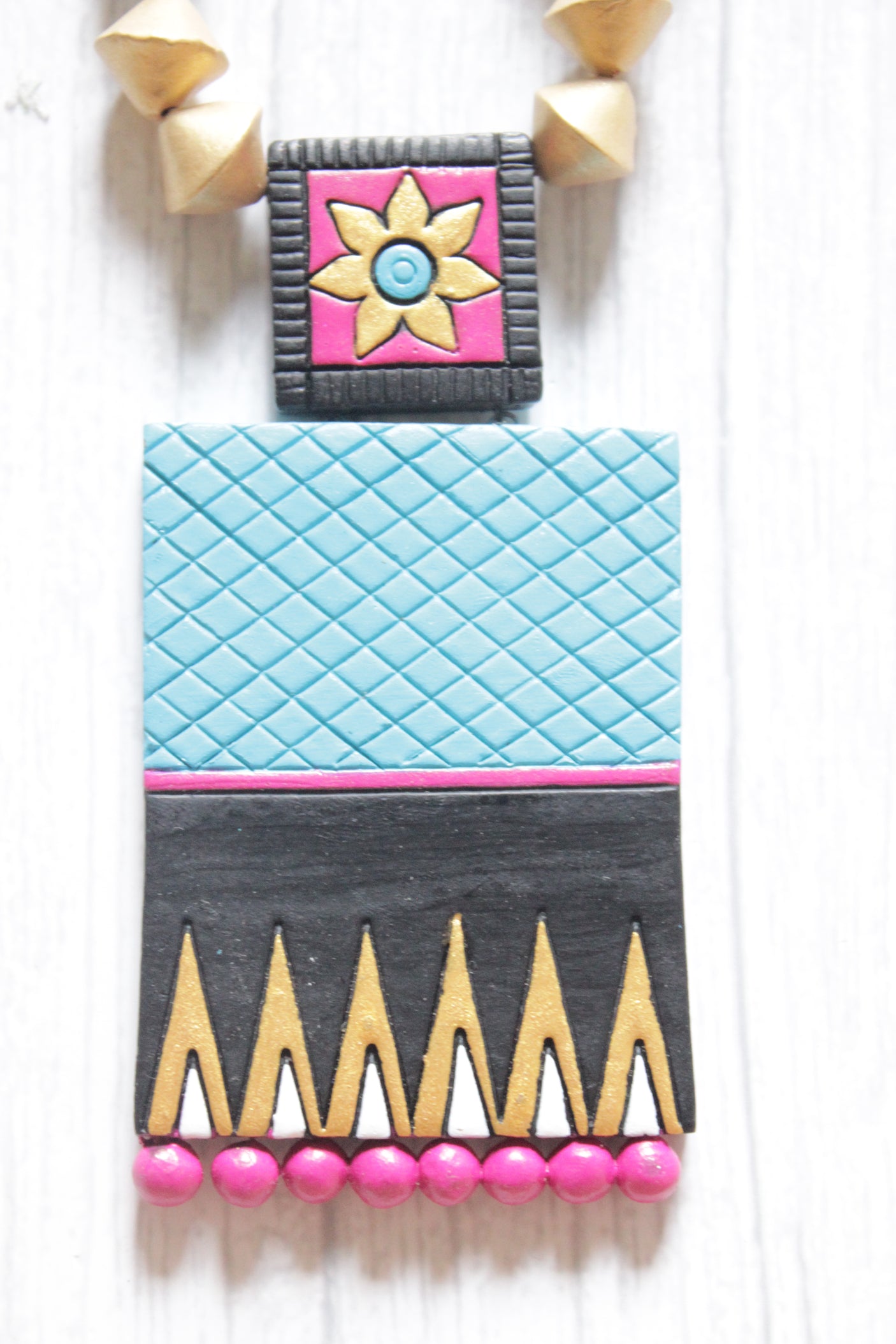 Hand Painted Terracotta Clay Elegant Adjustable Thread Closure Necklace Set