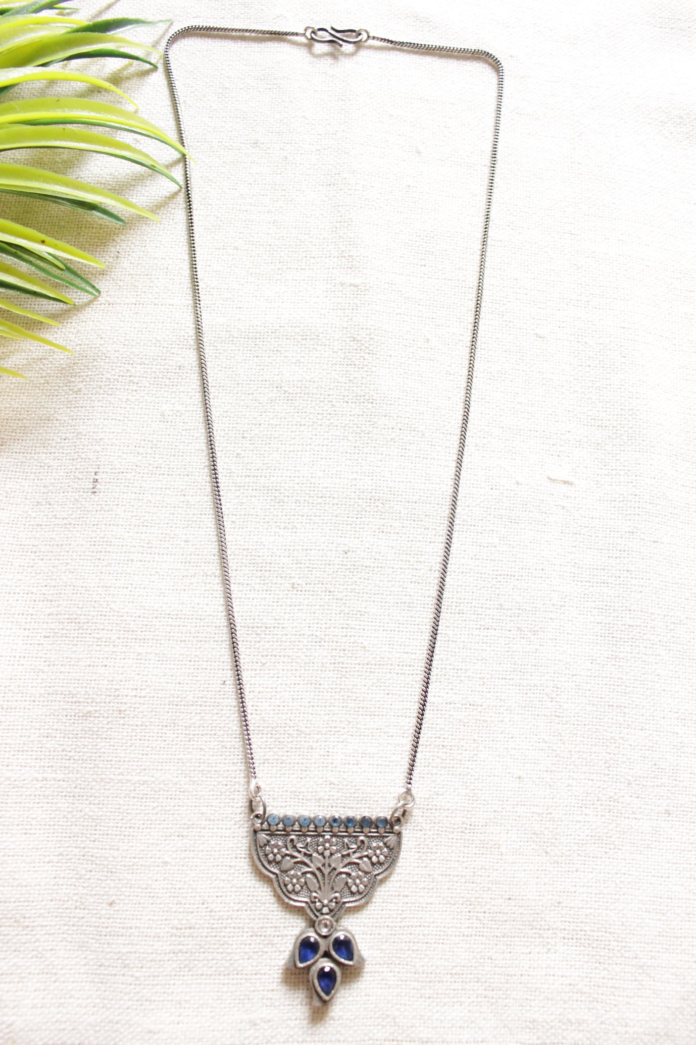 Oxidised Finish Shades of Blue Stones Embedded Petite Silver Chain Necklace