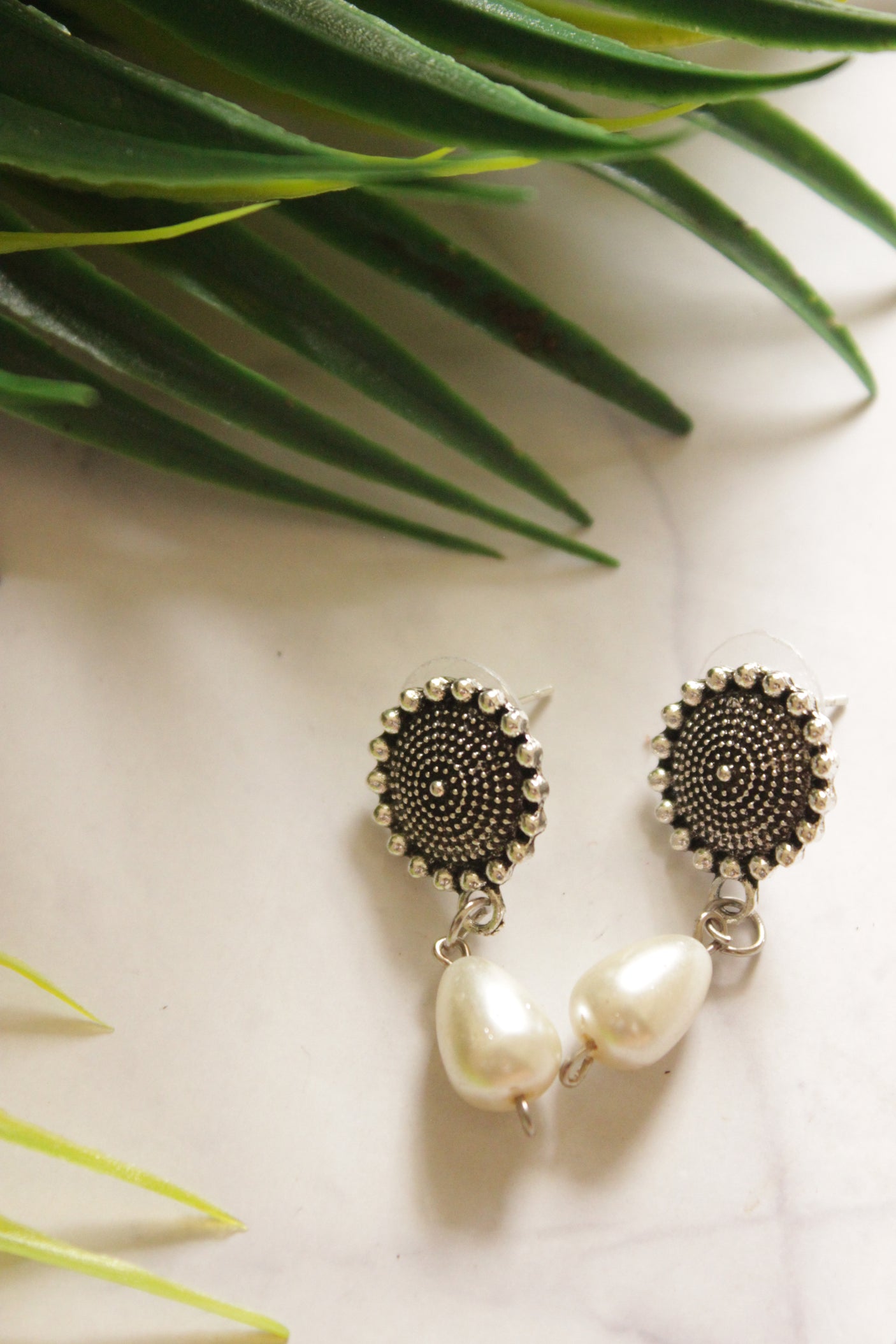 Long Chain Oxidised Finish Fusion Necklace Set with Multi-Color Acrylic Beads