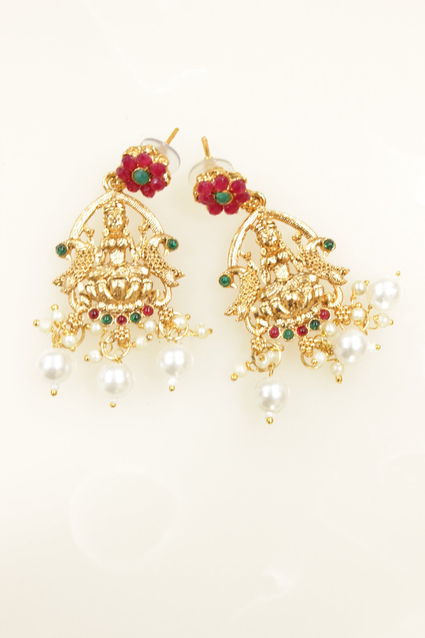 Red & Green Glass Stones Embedded Relgious Motif Temple Jewelry Adjustable Length Choker Necklace Set