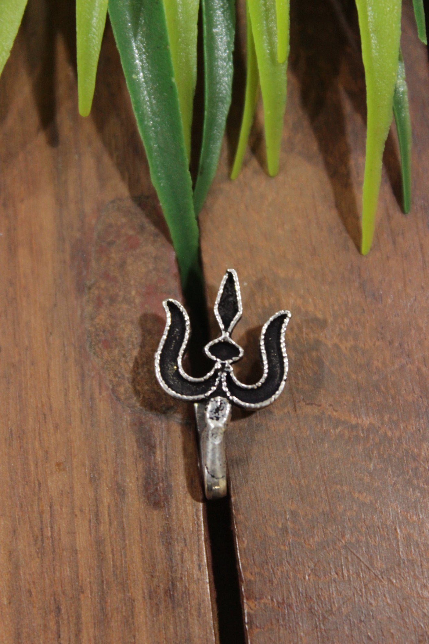 Trishuul Shape Oxidised Finish Clip On Nosepin