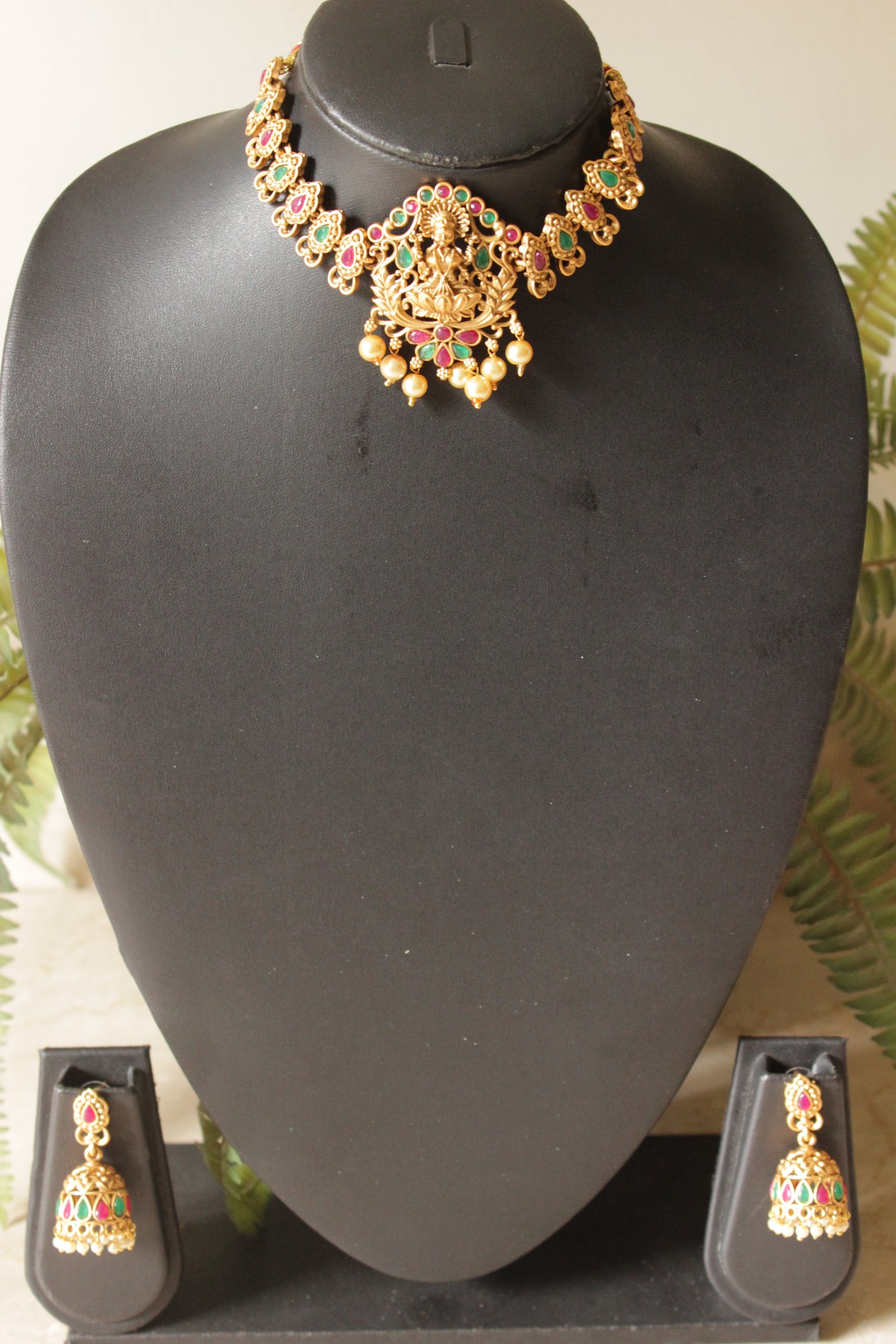 Ruby Red & Green Glass Stones Embedded Dull Gold Finish Temple Jewelry Adjustable Length Choker Necklace Set