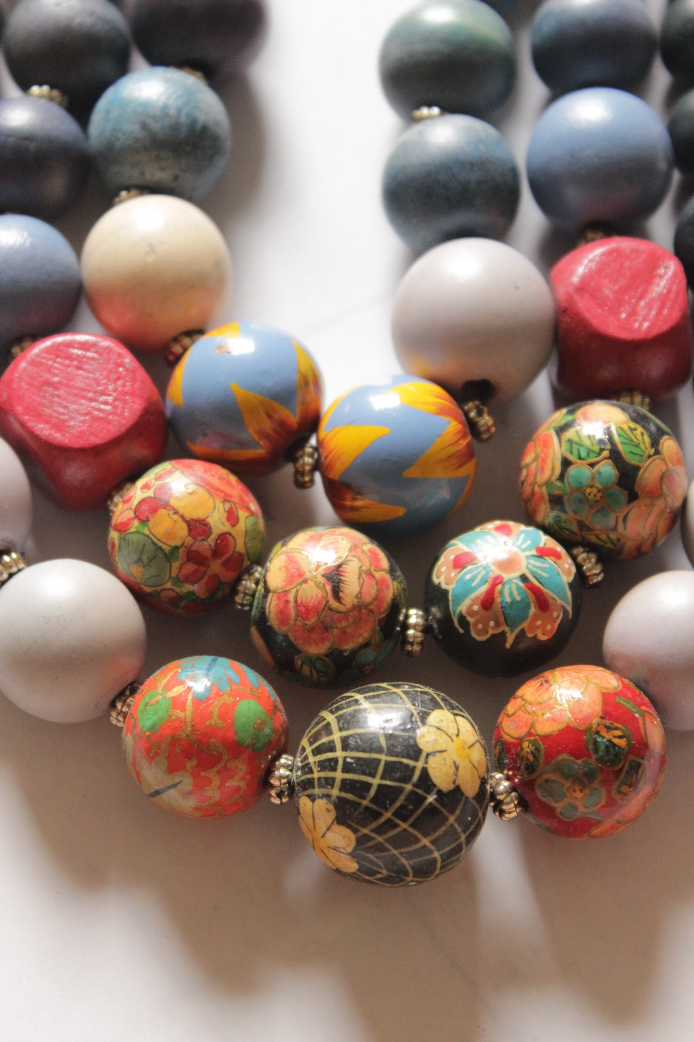 4 Vibrant Shades Wooden Beads 3 Layer Chain Closure Necklace