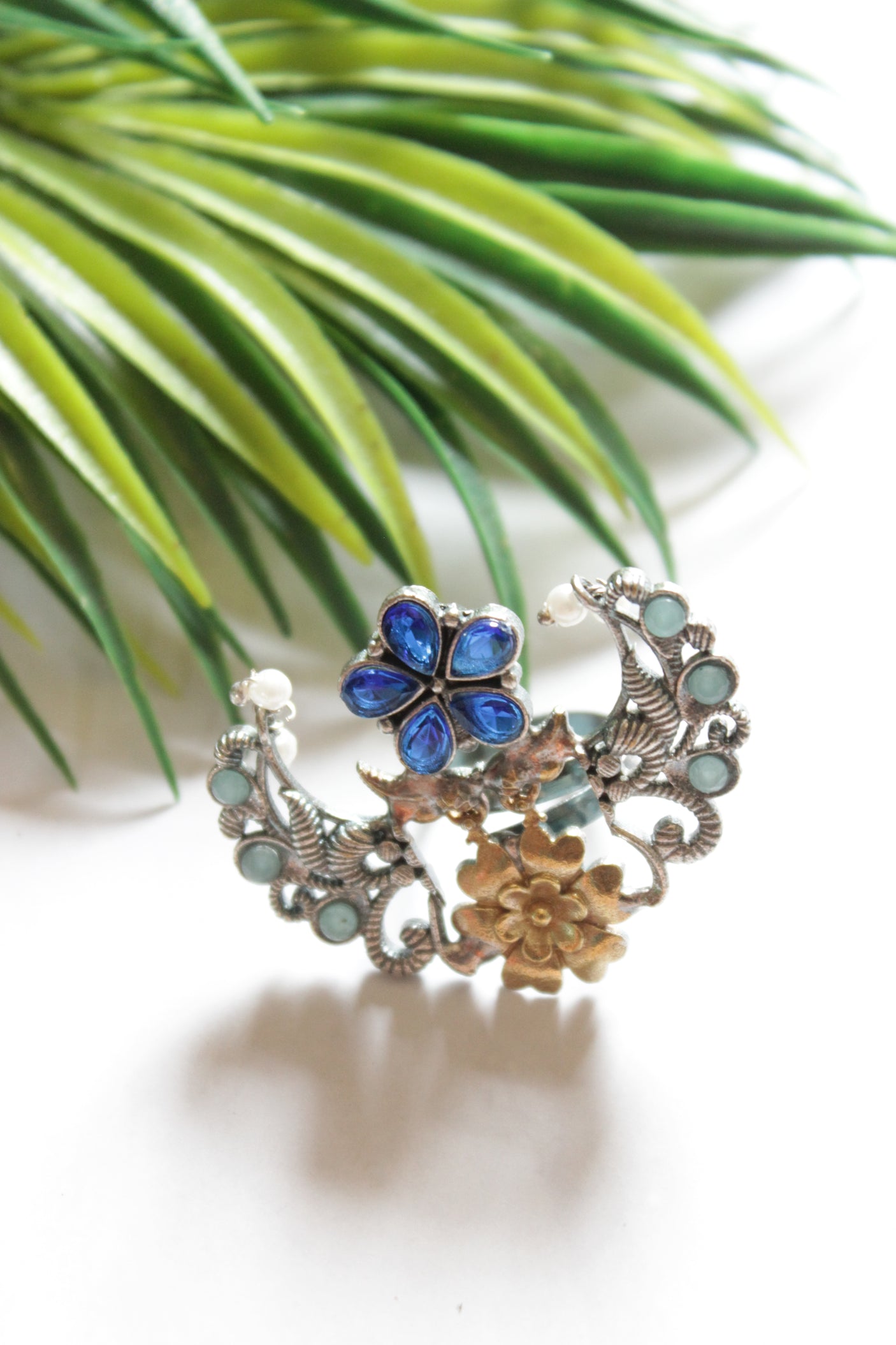 Dual Tone Glass Stones Embedded Statement Cocktail Ring