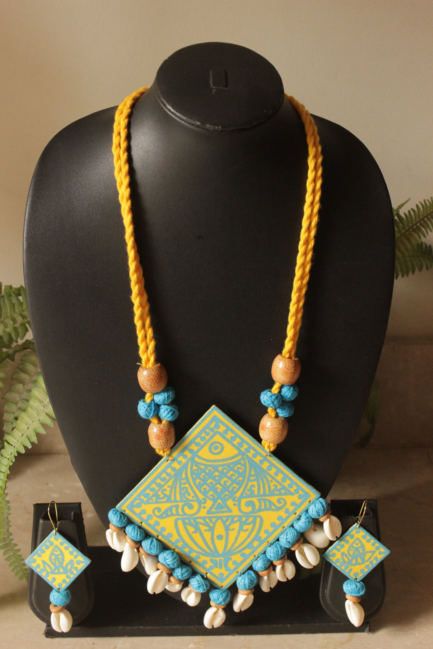 Cotton Block Printed Fabric and Cowri Shells Handmade Necklace Set