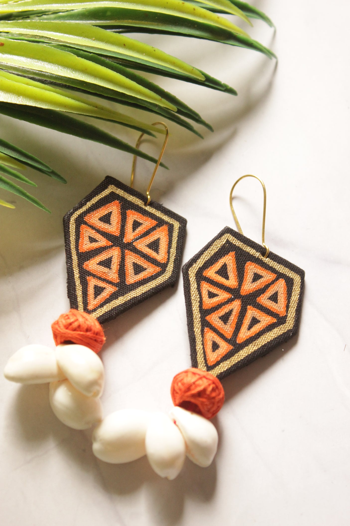 Hand Painted Fabric and Jute Necklace Set with 3 Bangles