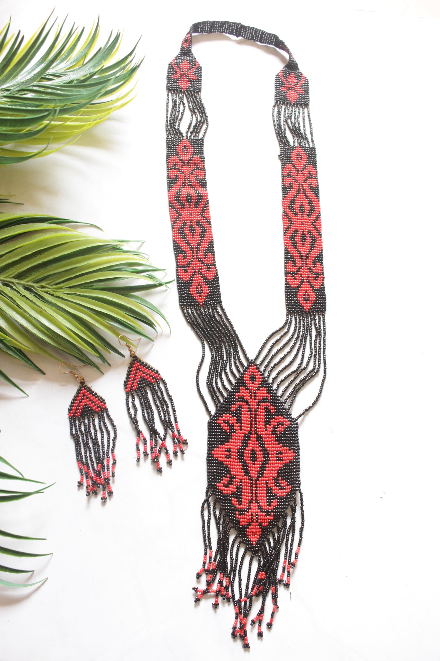 Black and Red Hand Beaded Long Necklace Set