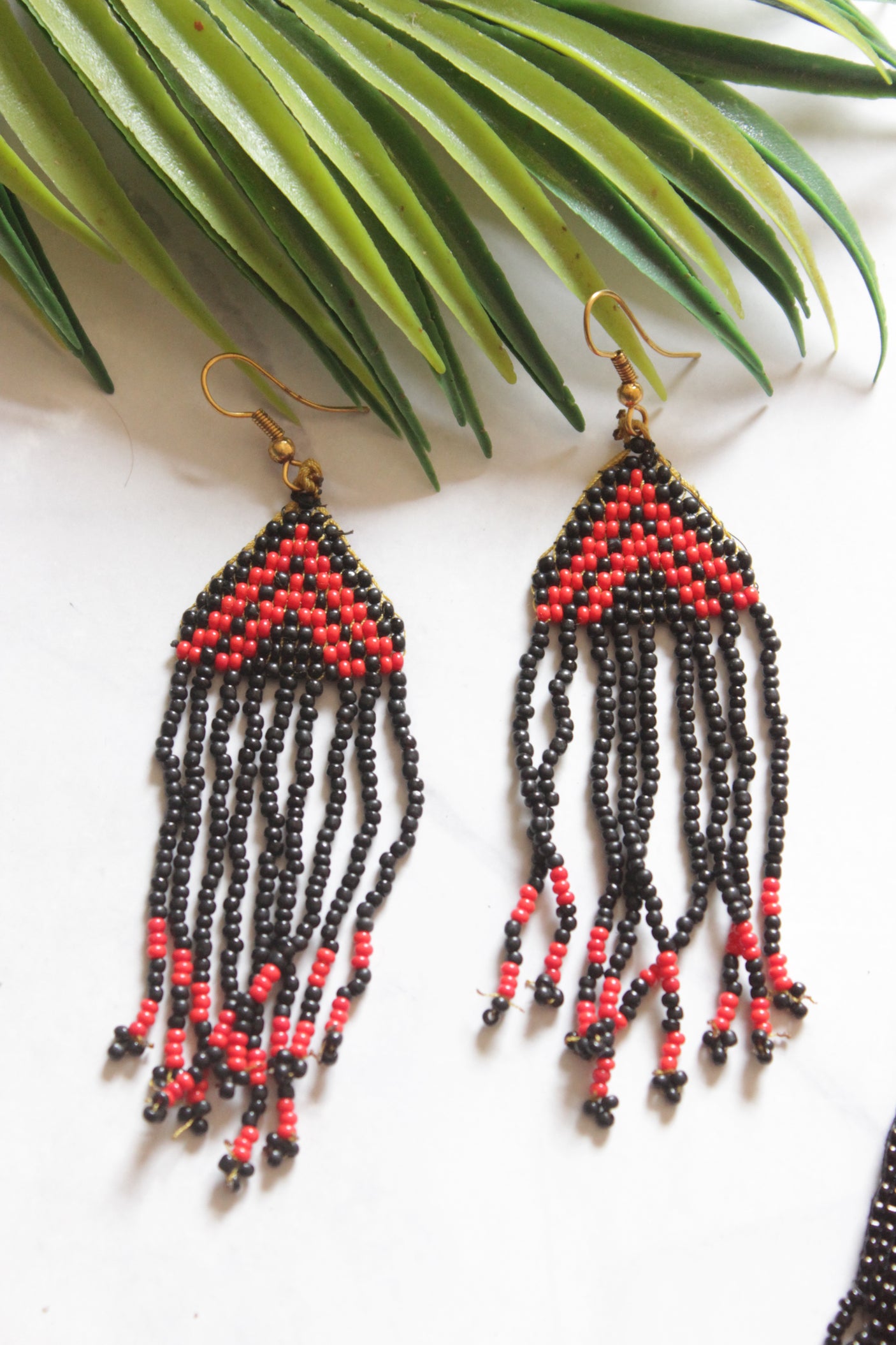 Black and Red Hand Beaded Long Necklace Set