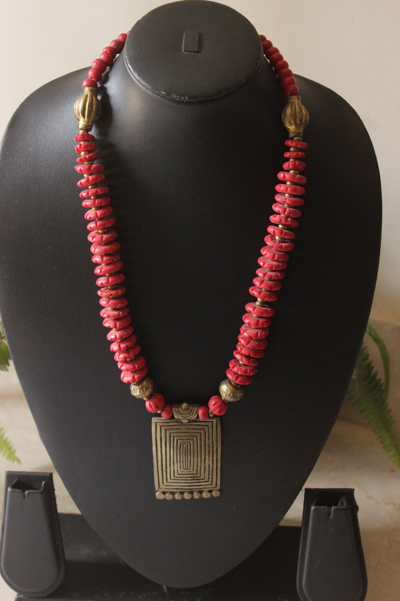 Matt Gold Finish Metal Pendant and Acrylic Beads Necklace