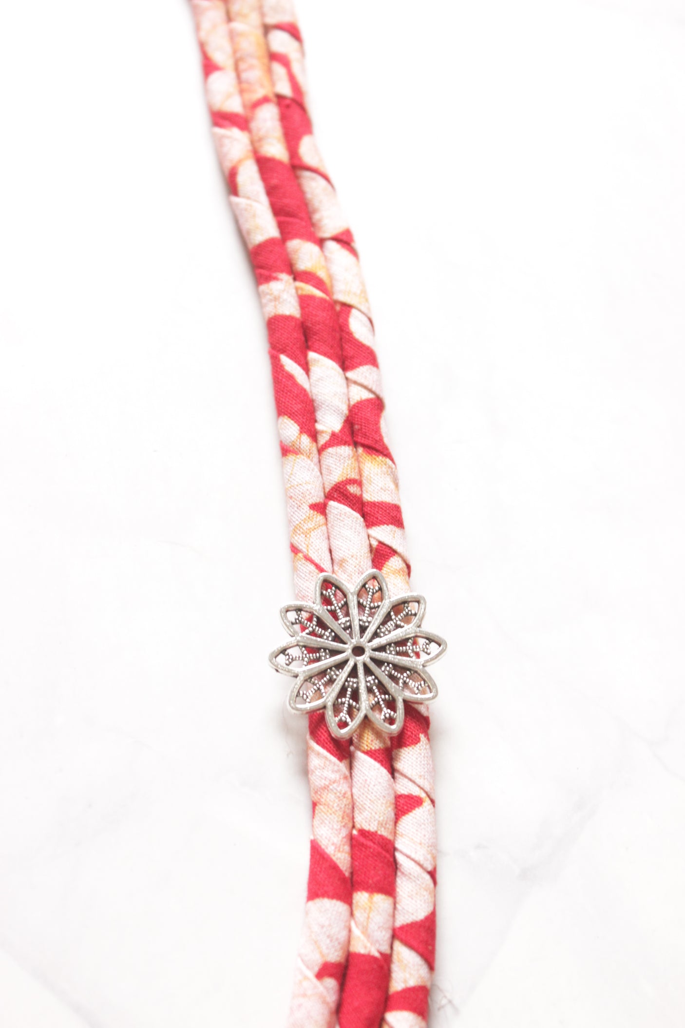 Red Block Printed Fabric and Metal Pendant Necklace Set