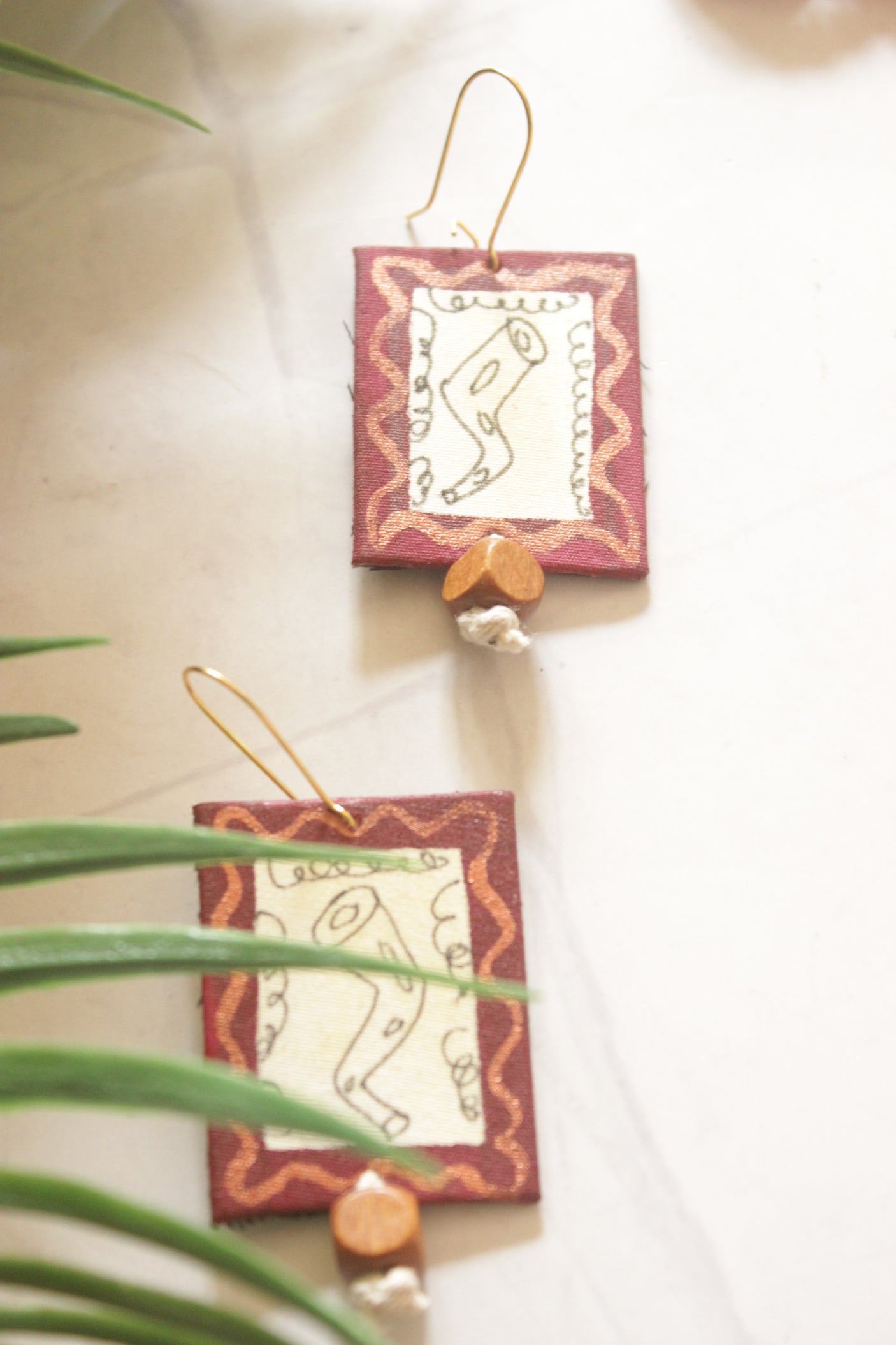 Pattachitra Story Pendant Hand Painted Fabric Necklace Set