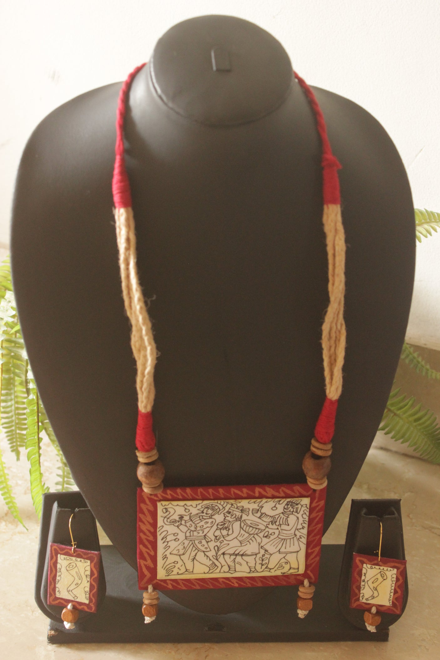 Pattachitra Story Pendant Hand Painted Fabric Necklace Set