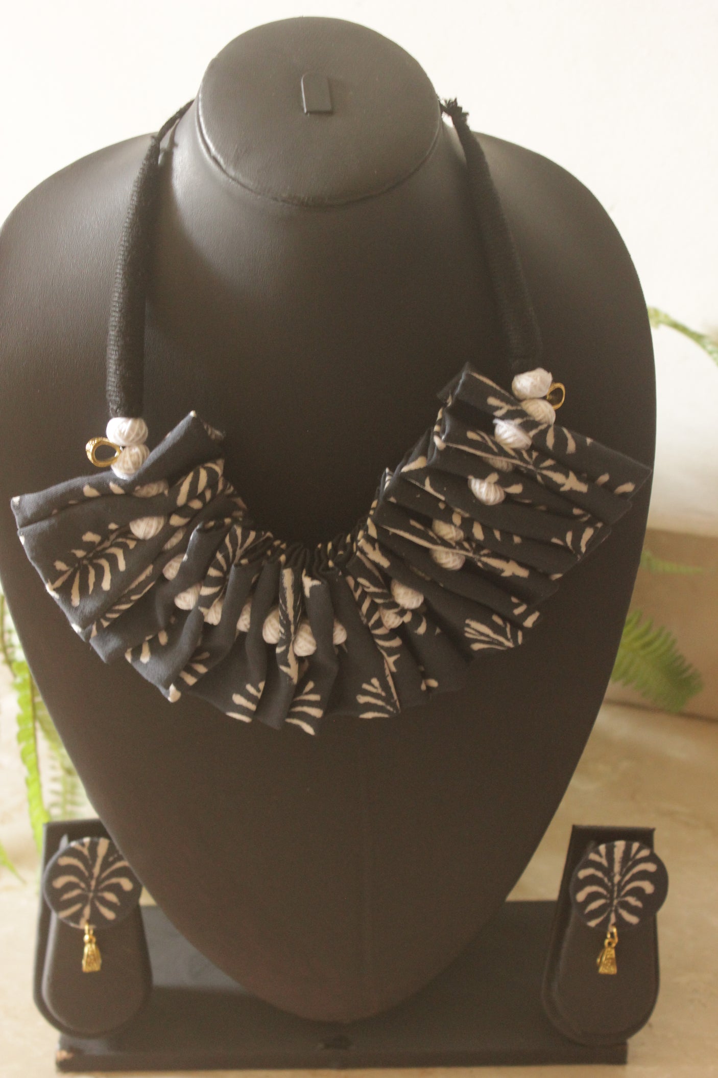 Black Bagru Block Printed Fabric Pleated Necklace Set