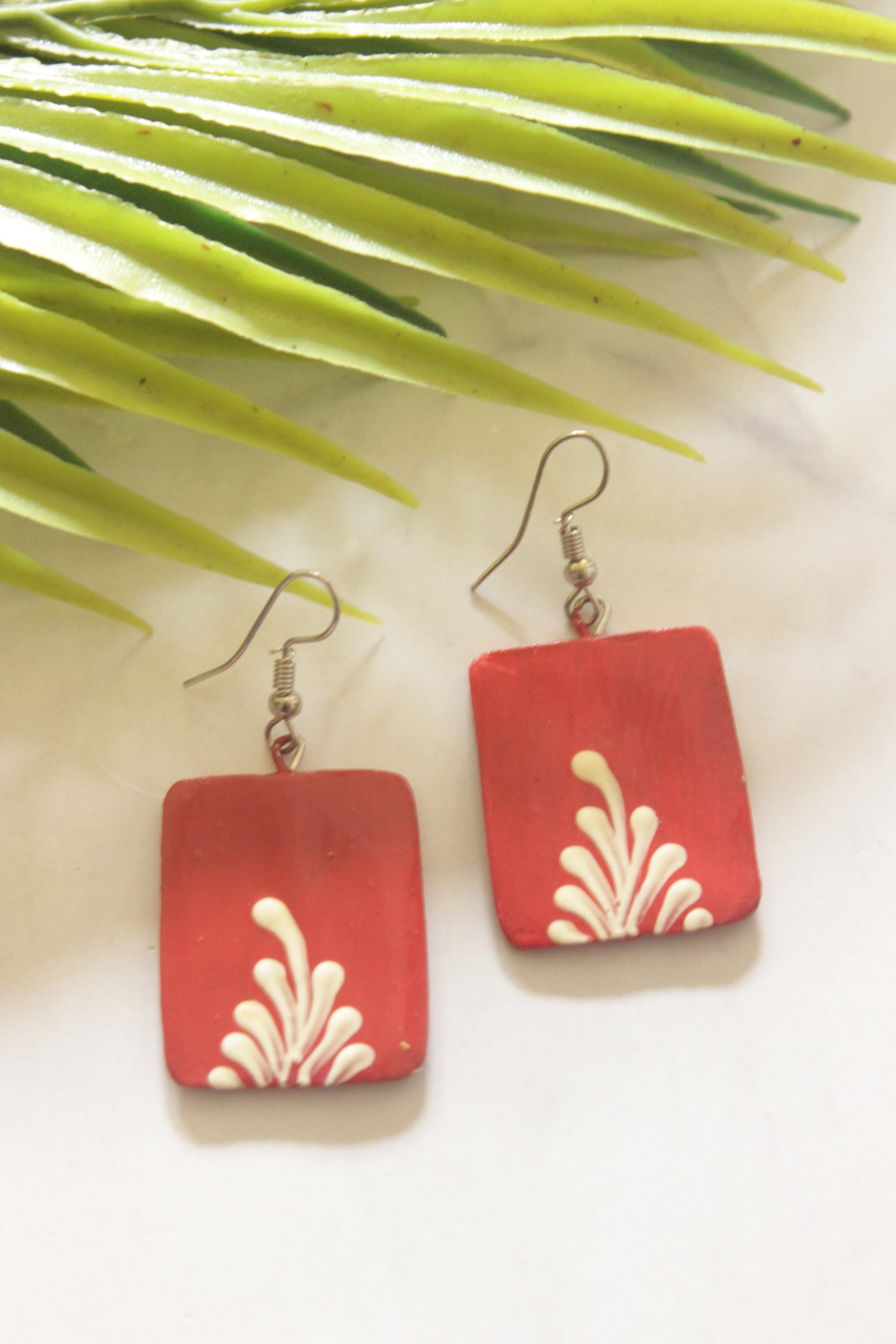 Red Pattachitra Horse & Chariot Hand-Painted Ceramic Necklace Set