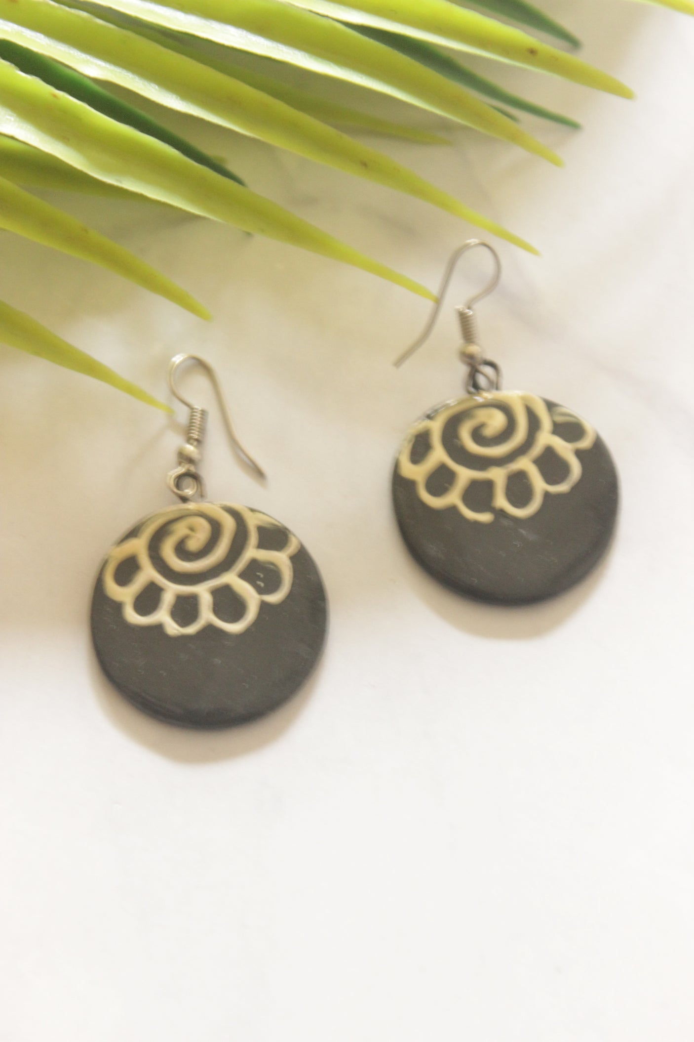Black Hand-Painted Peacock Ceramic Necklace Set