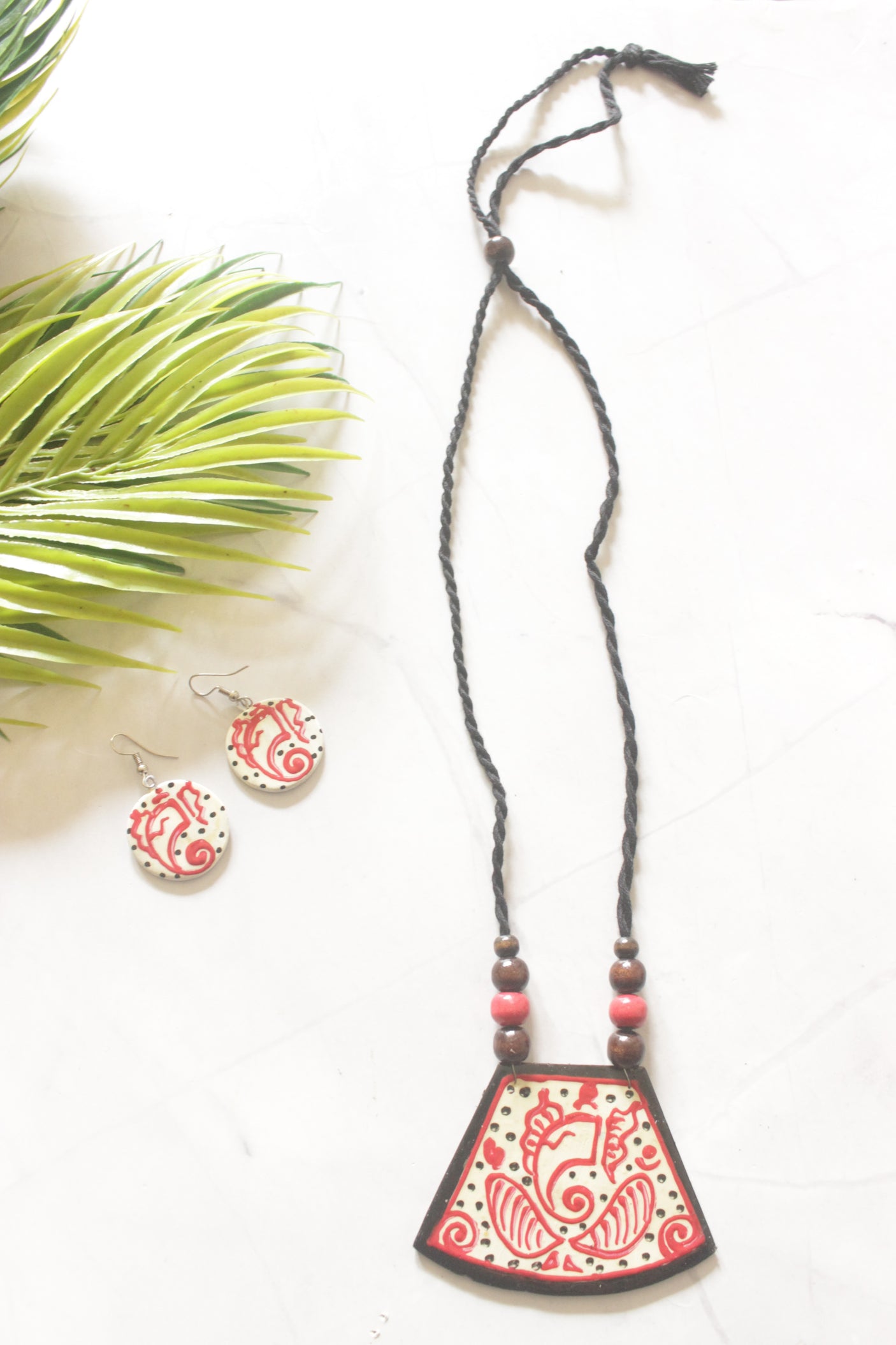Cream & Red Hand-Painted Lord Ganesha Ceramic Necklace Set