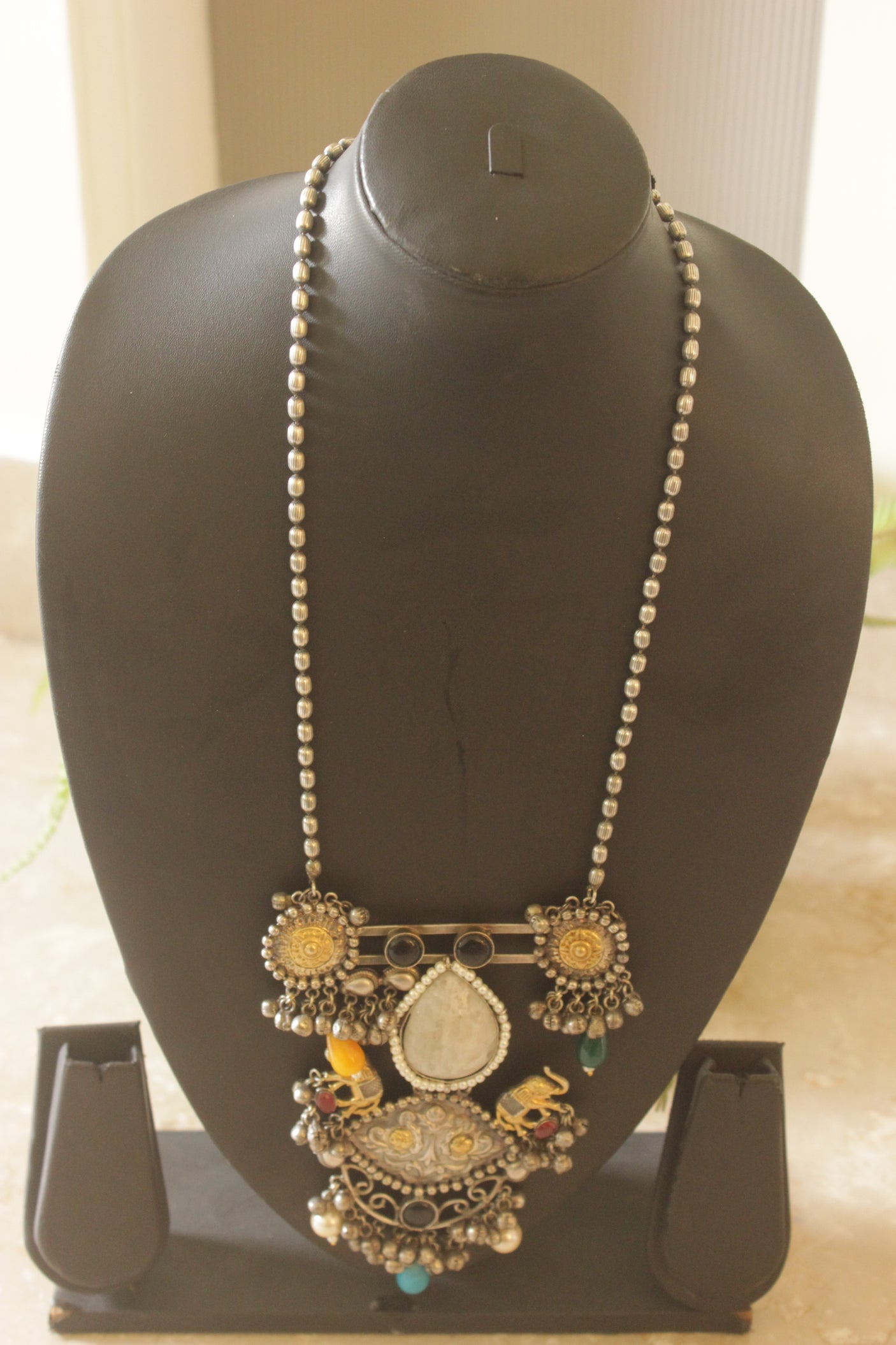 Exquisite Intricately Detailed Statement Necklace with Natural Gemstones