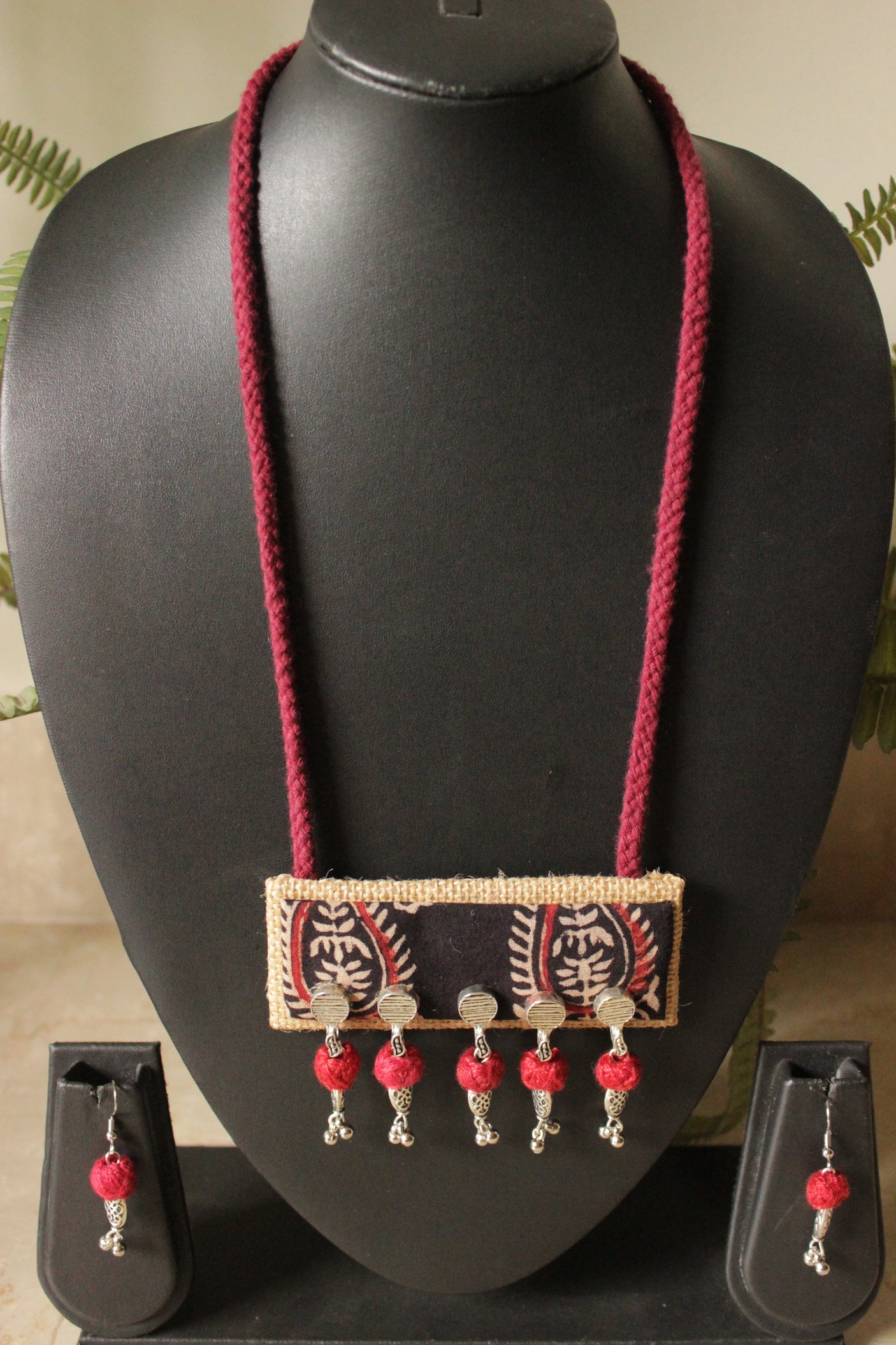 Block Printed Fabric and Jute Adjustable Rope Closure Necklace Set