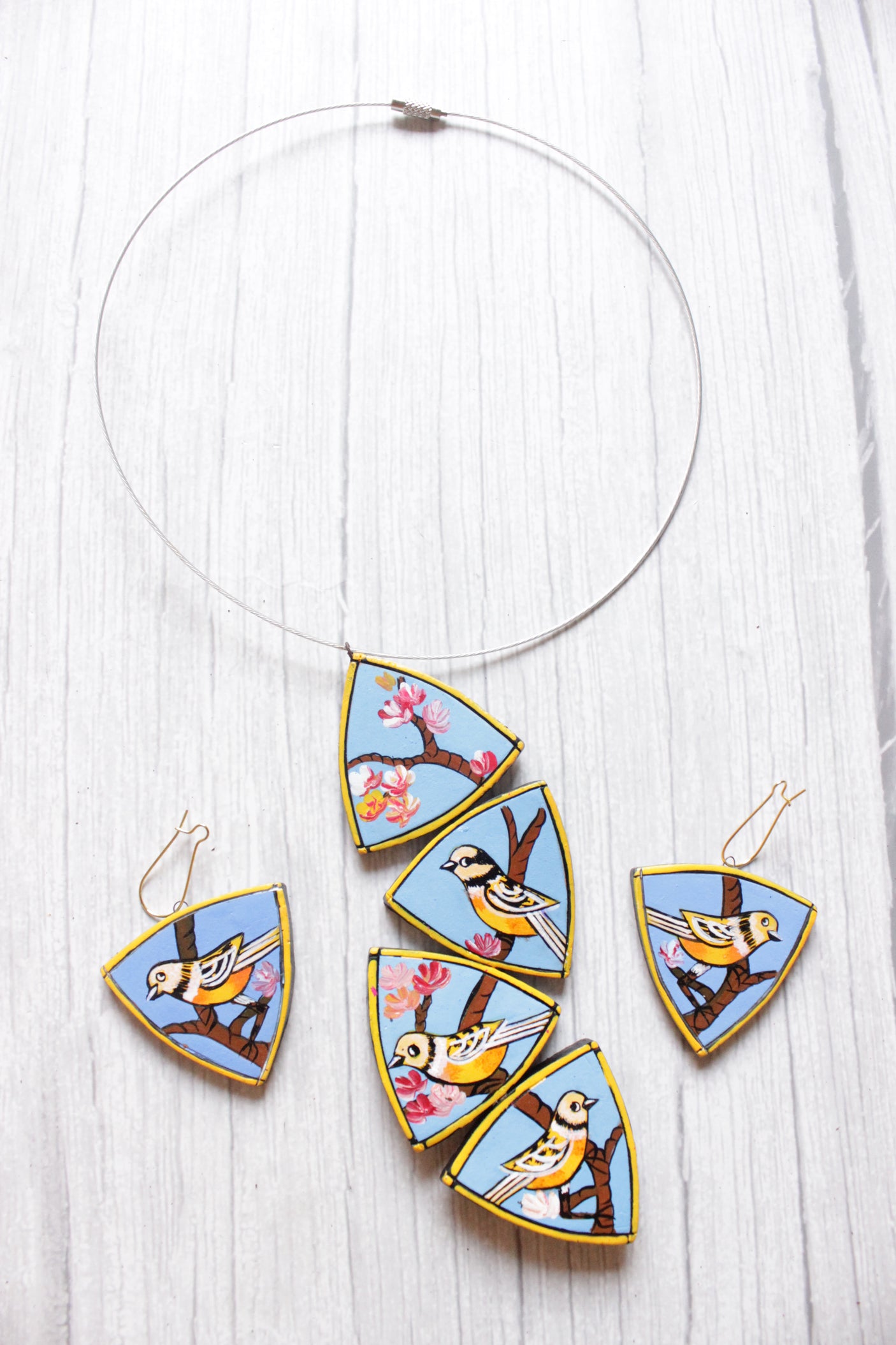 Hand Painted Bird Motifs Wire Closure Terracotta Clay Handmade Necklace Set