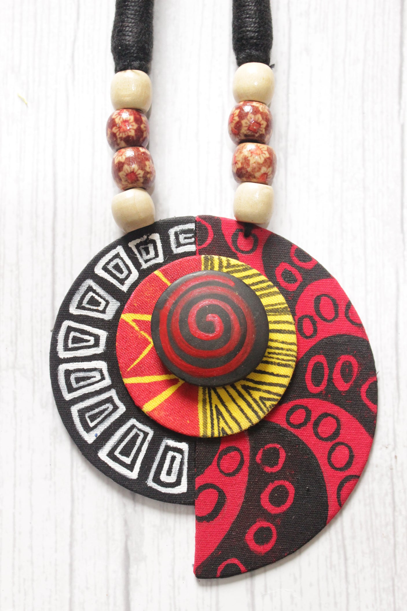 Fabric Hand Painted Circular Adjustable Closure Fabric Necklace Set
