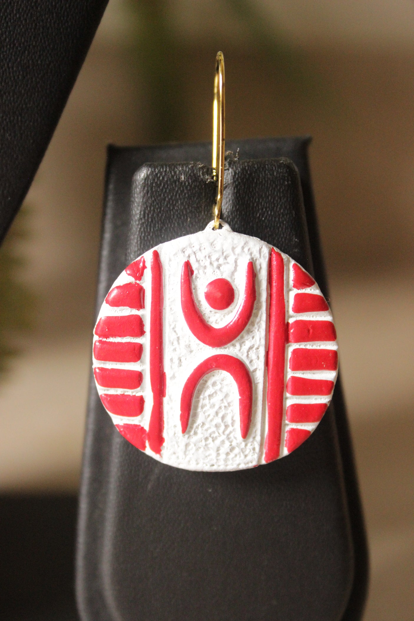 White & Red Handcrafted Terracotta Clay Choker Neklace Set with Adjustable Thread Closure