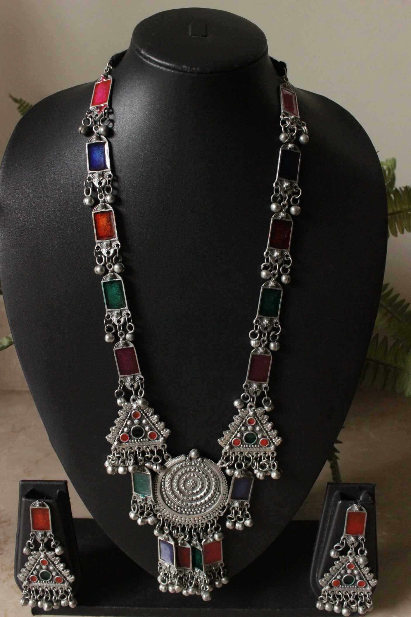 Multi-Color Enamel Painted Long Silver Finish Chain Necklace Set with Dori Closure
